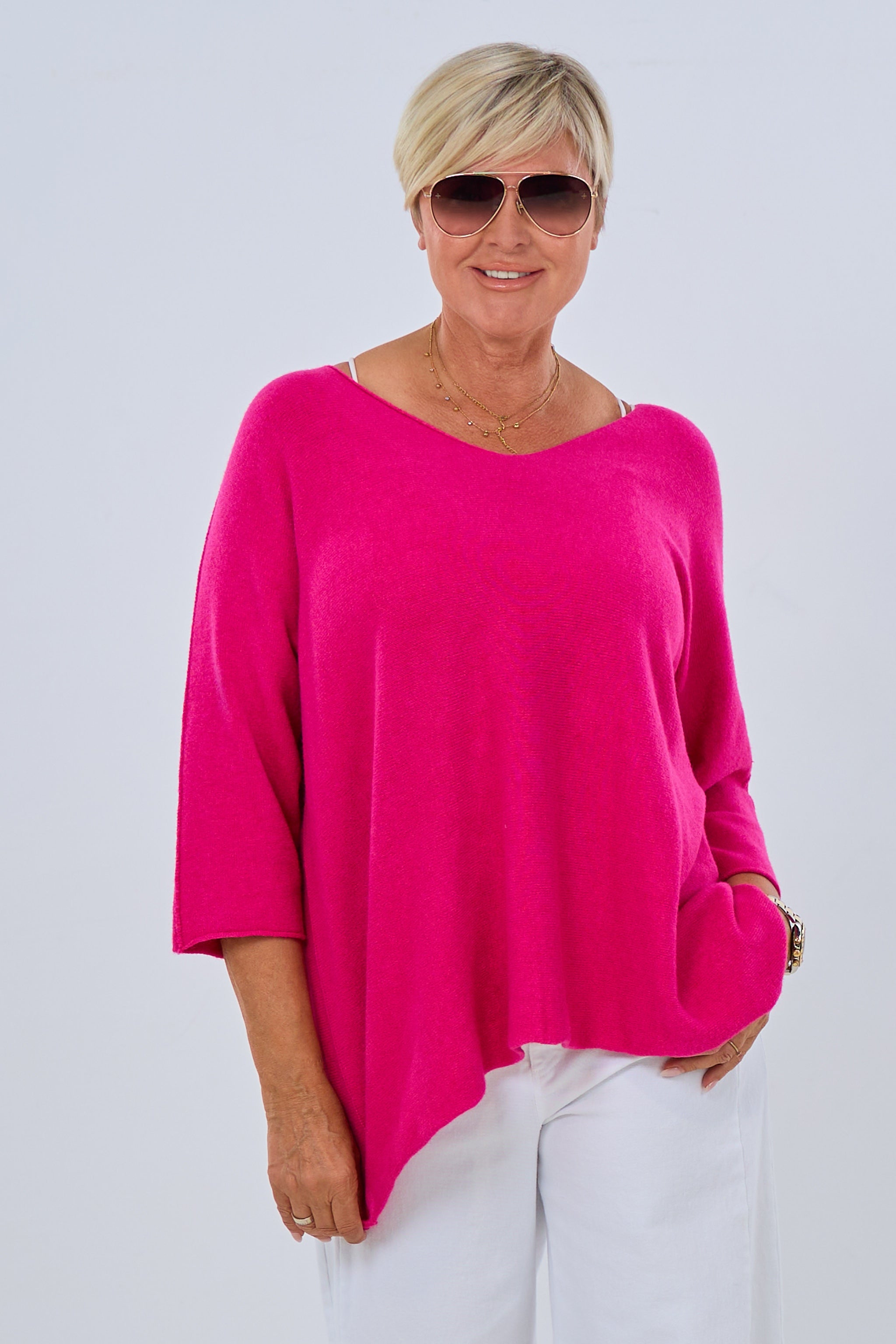 Strickpulli quergestrickt mit V-Ausschnitt, fuchsia