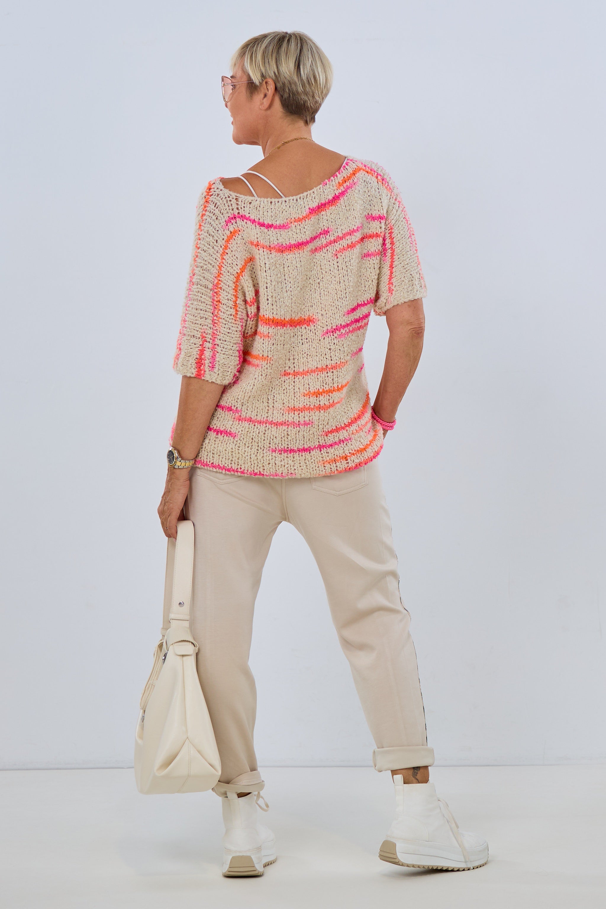 Leichter, grobgestrickter Pulli, beige-pink-orange