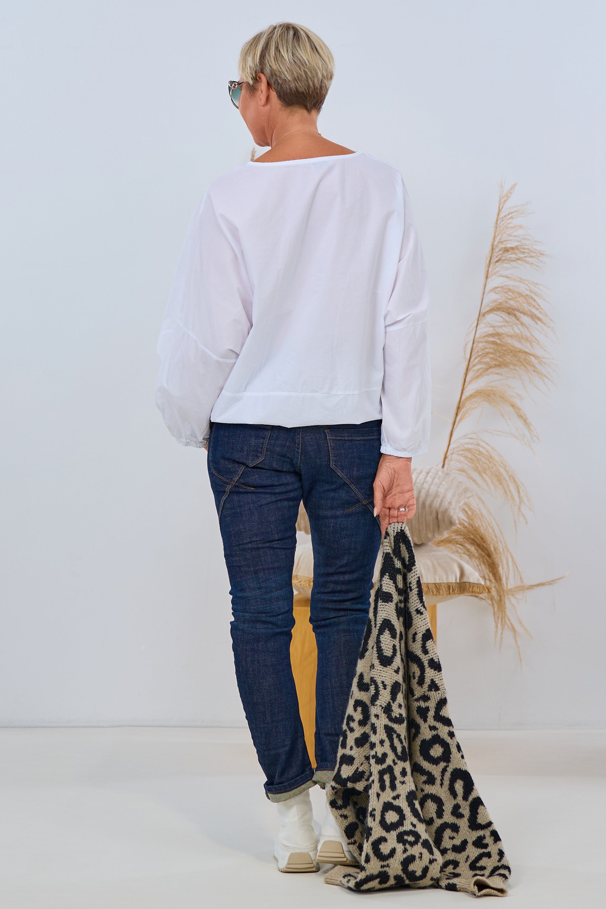 Bluse mit großen Taschen und Kordelzug, weiß
