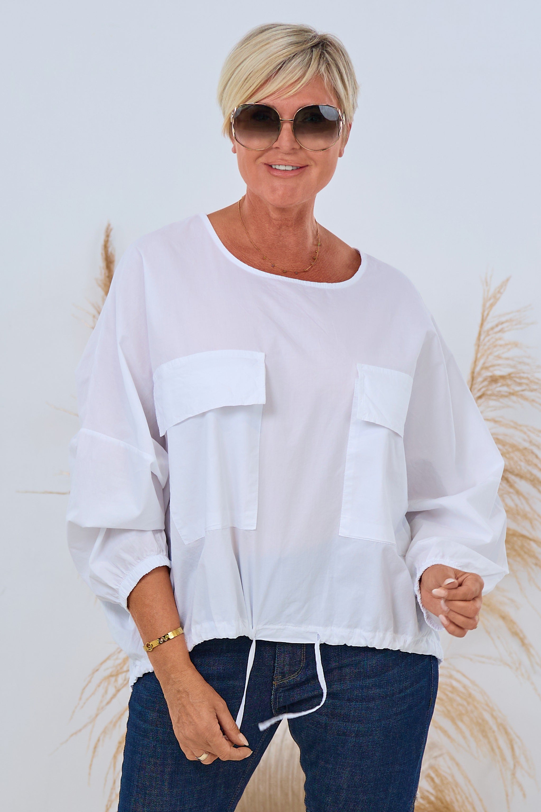 Bluse mit großen Taschen und Kordelzug, weiß