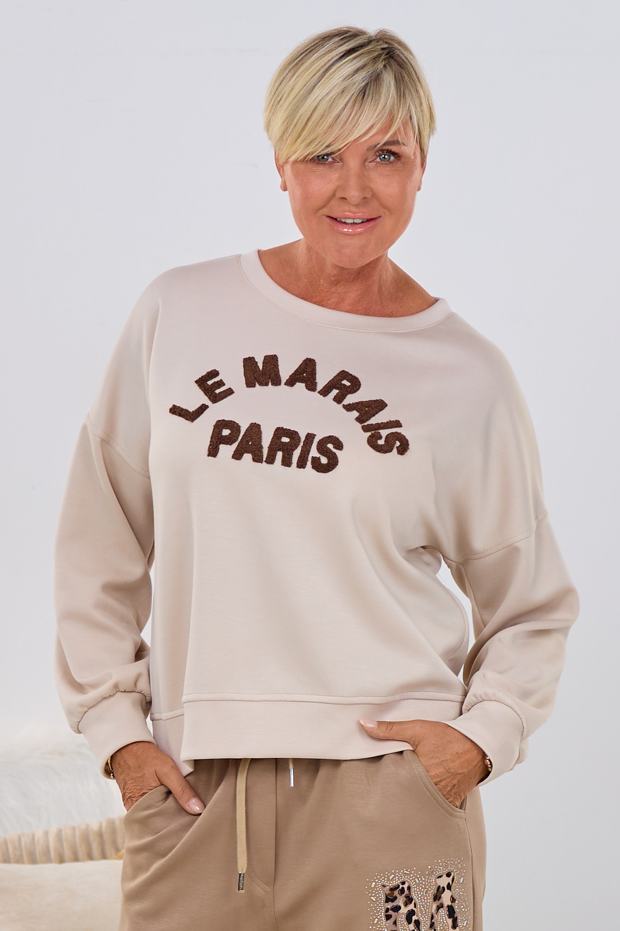 Sweaty mit LE MARAIS-Flock, beige-braun