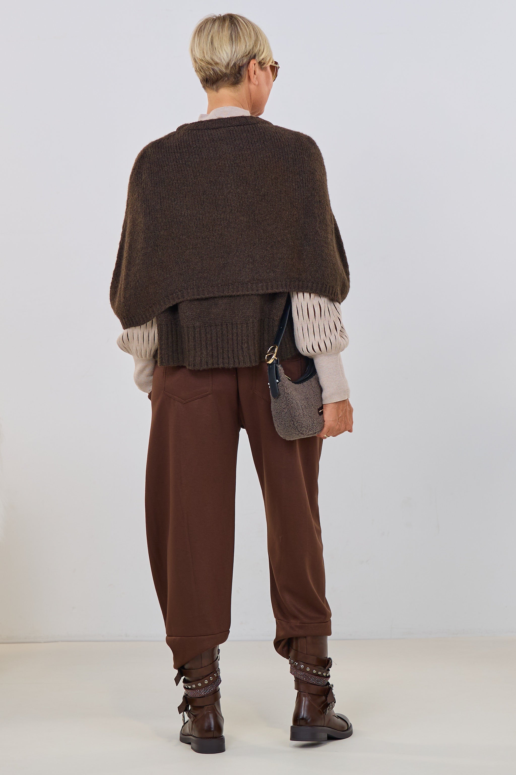 Poncho/Pullover/Jacke mit Knöpfen, dunkelbraun
