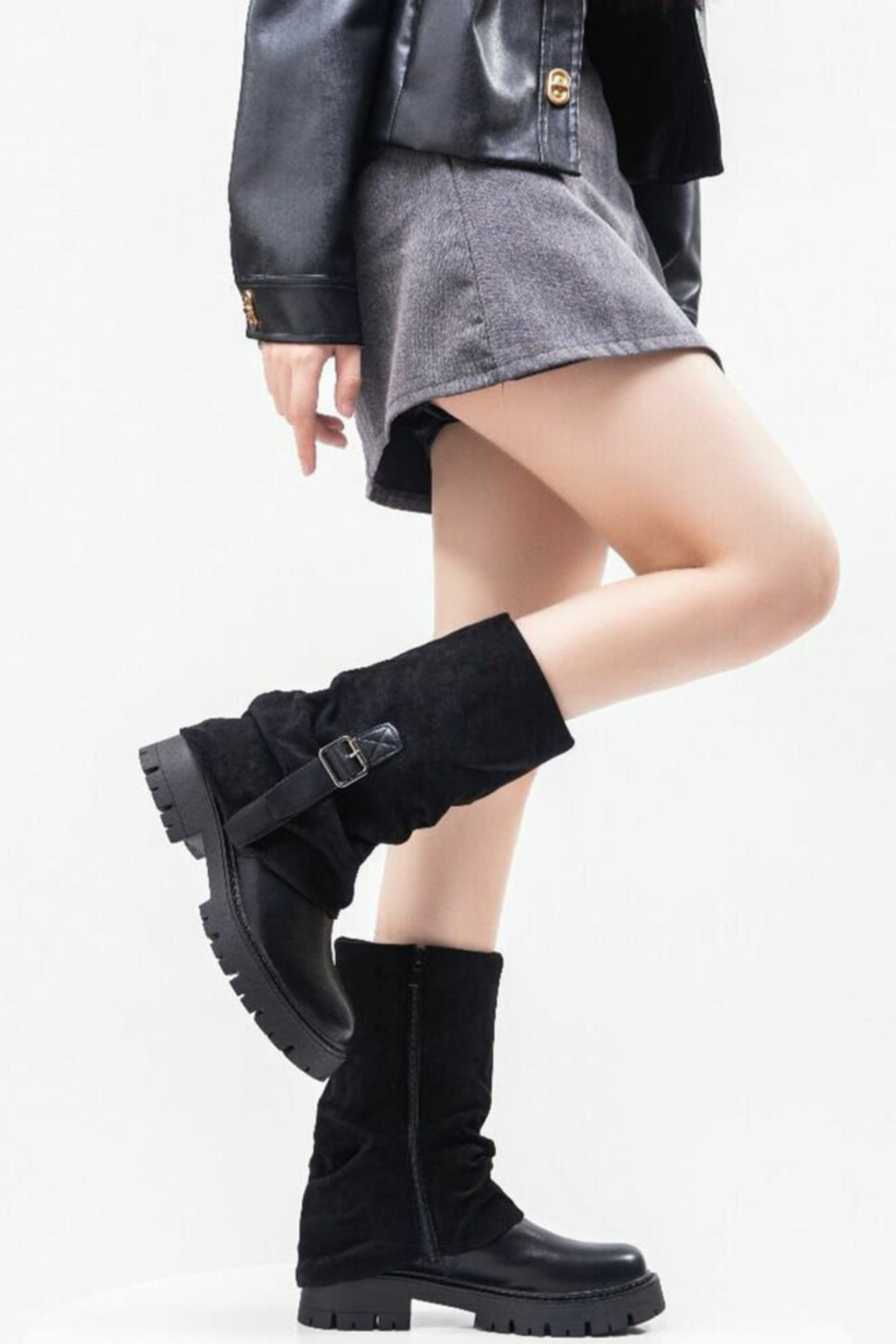 Stiefel mit Zierlasche, schwarz