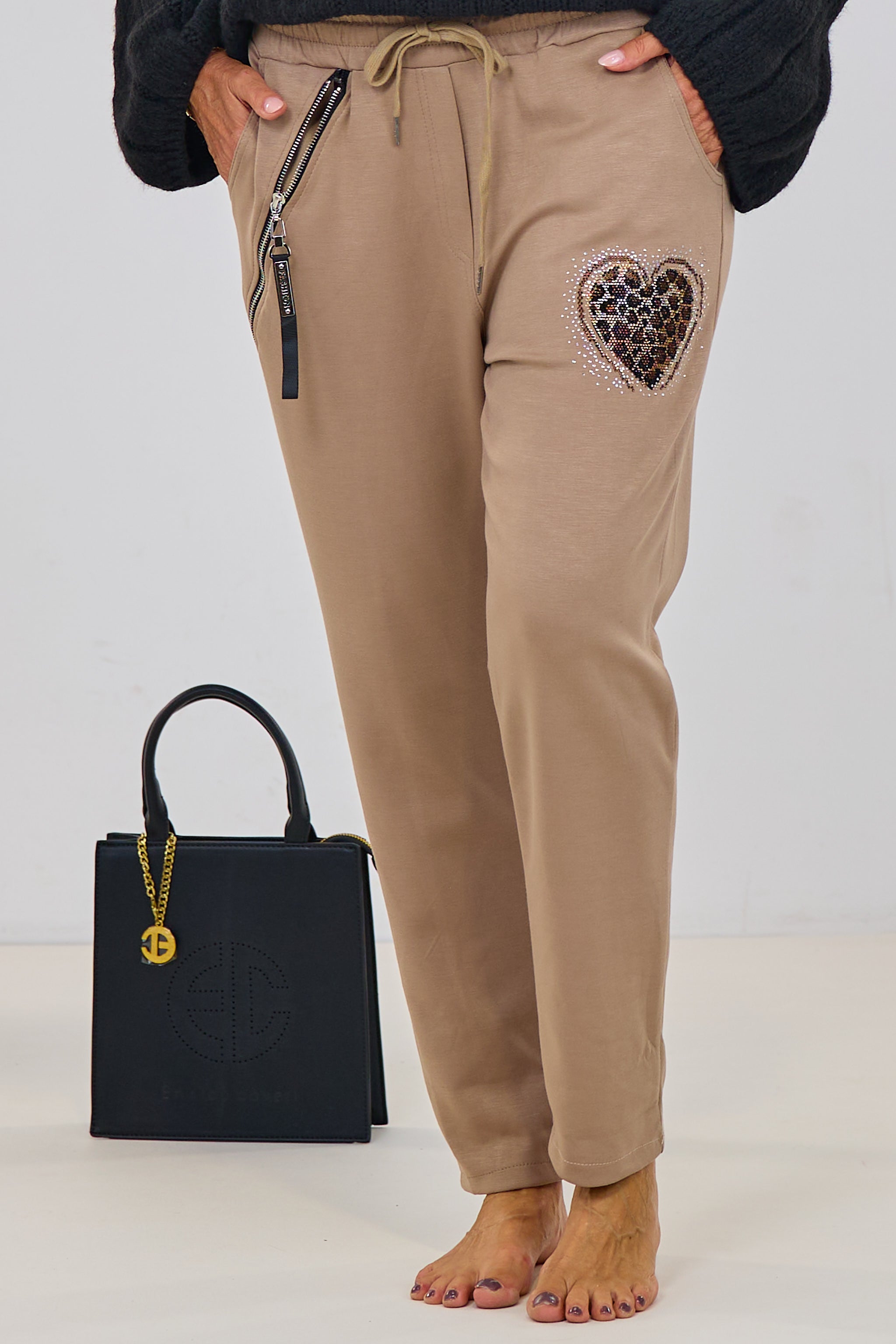 Cozy Hose mit Glitzer-Herz-Patch, taupe-leo