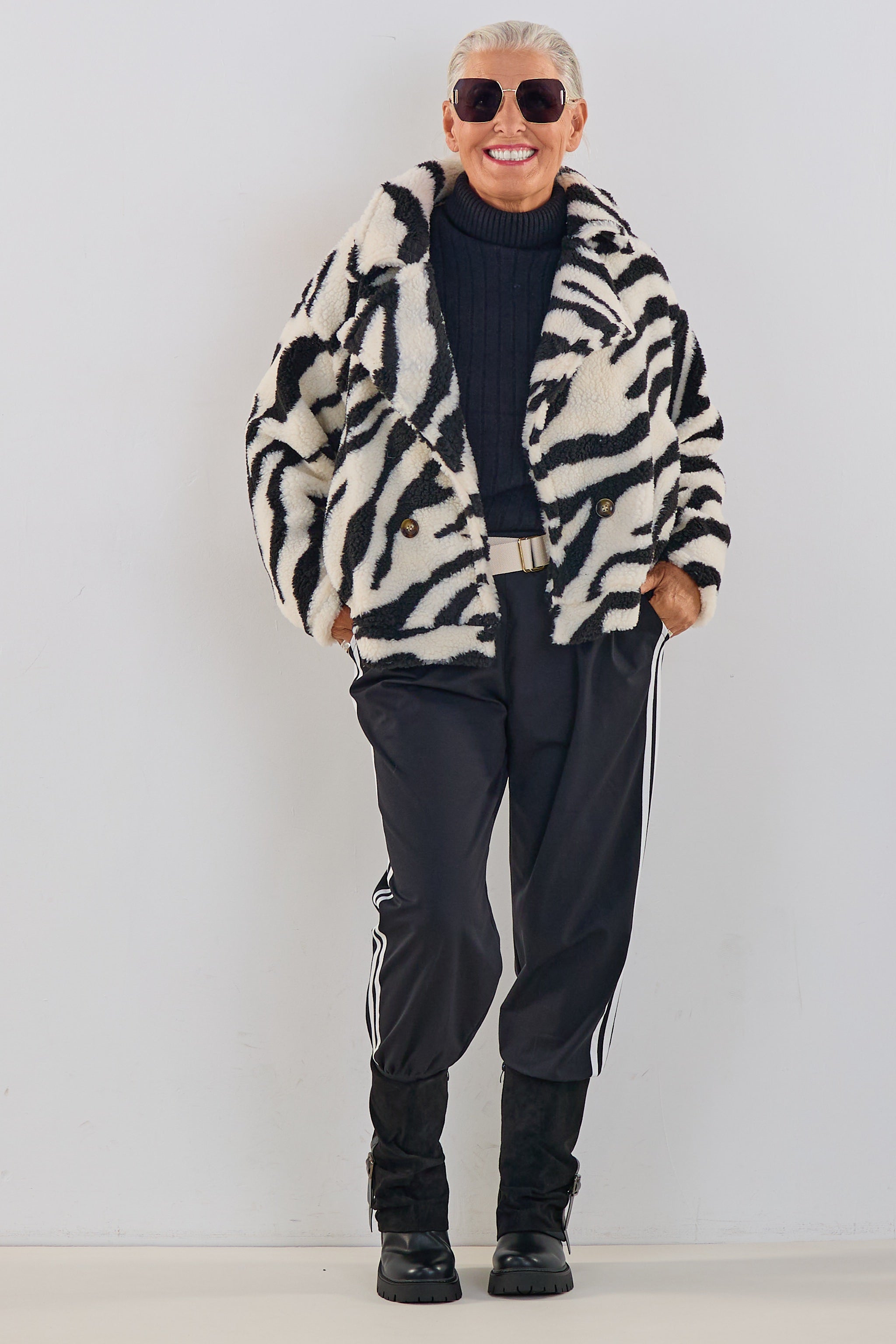 Teddyjacke im Zebra Design, ecru-schwarz