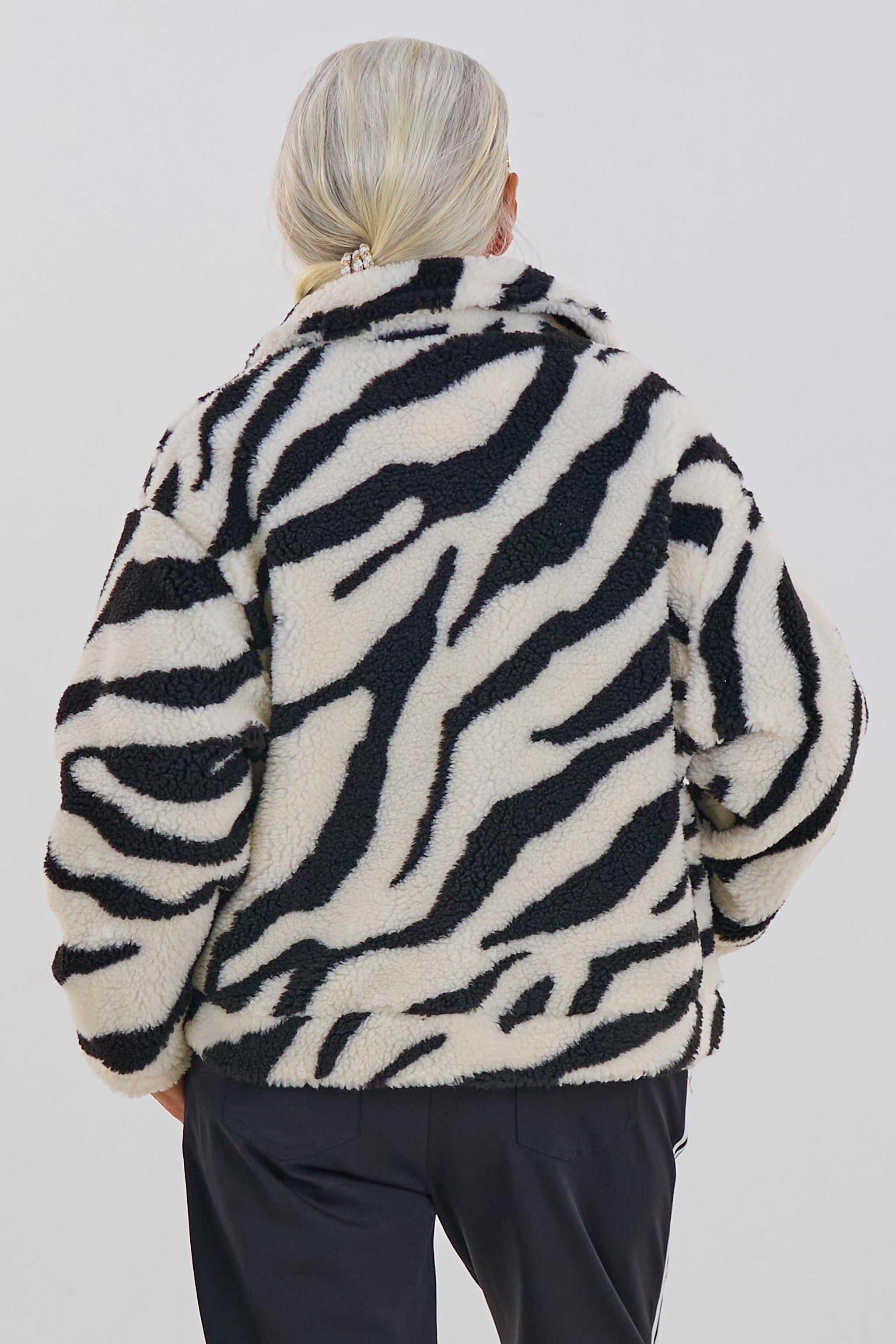 Teddyjacke im Zebra Design, ecru-schwarz