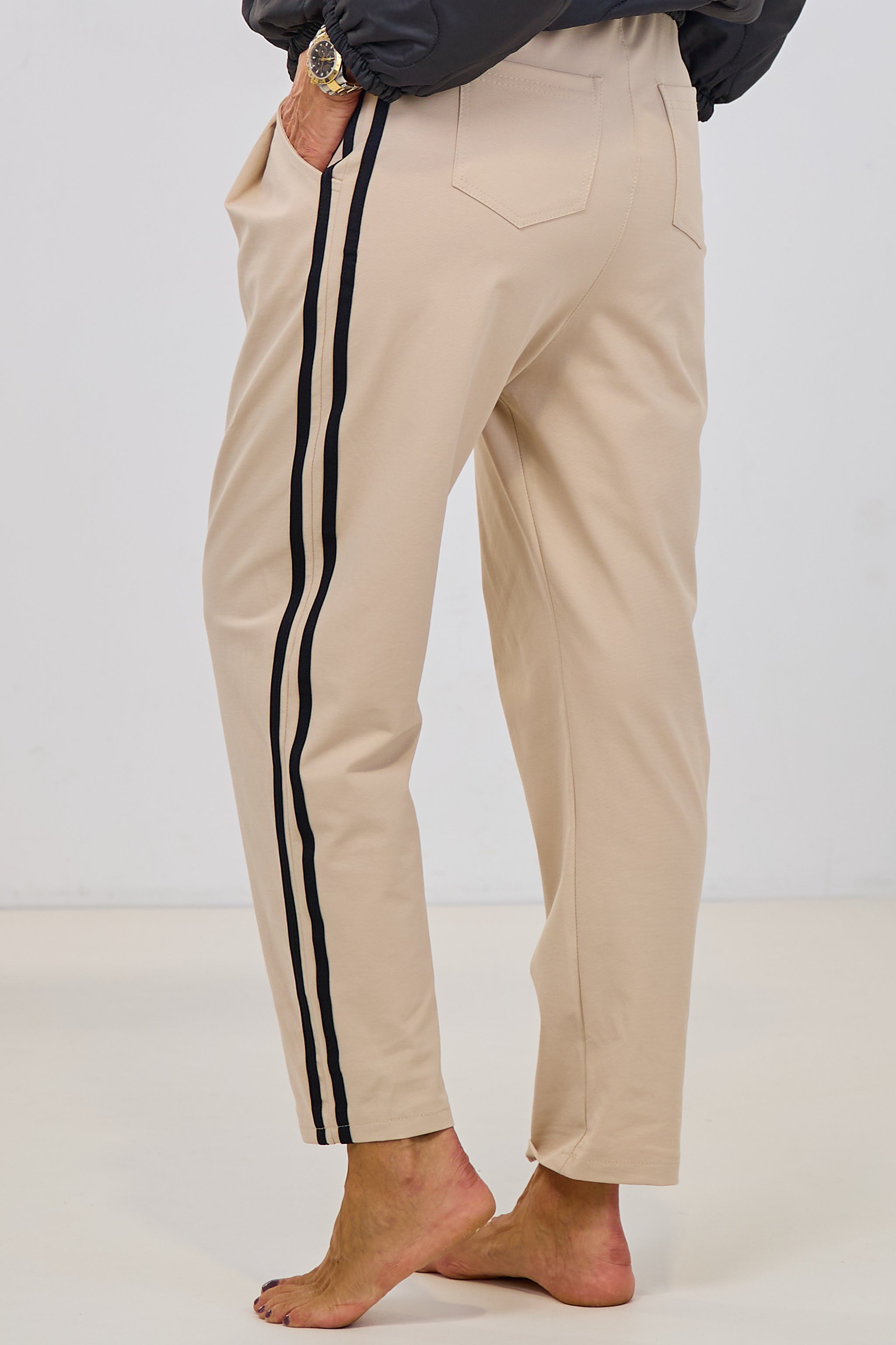 Hose mit Kordelzug und Streifen, beige