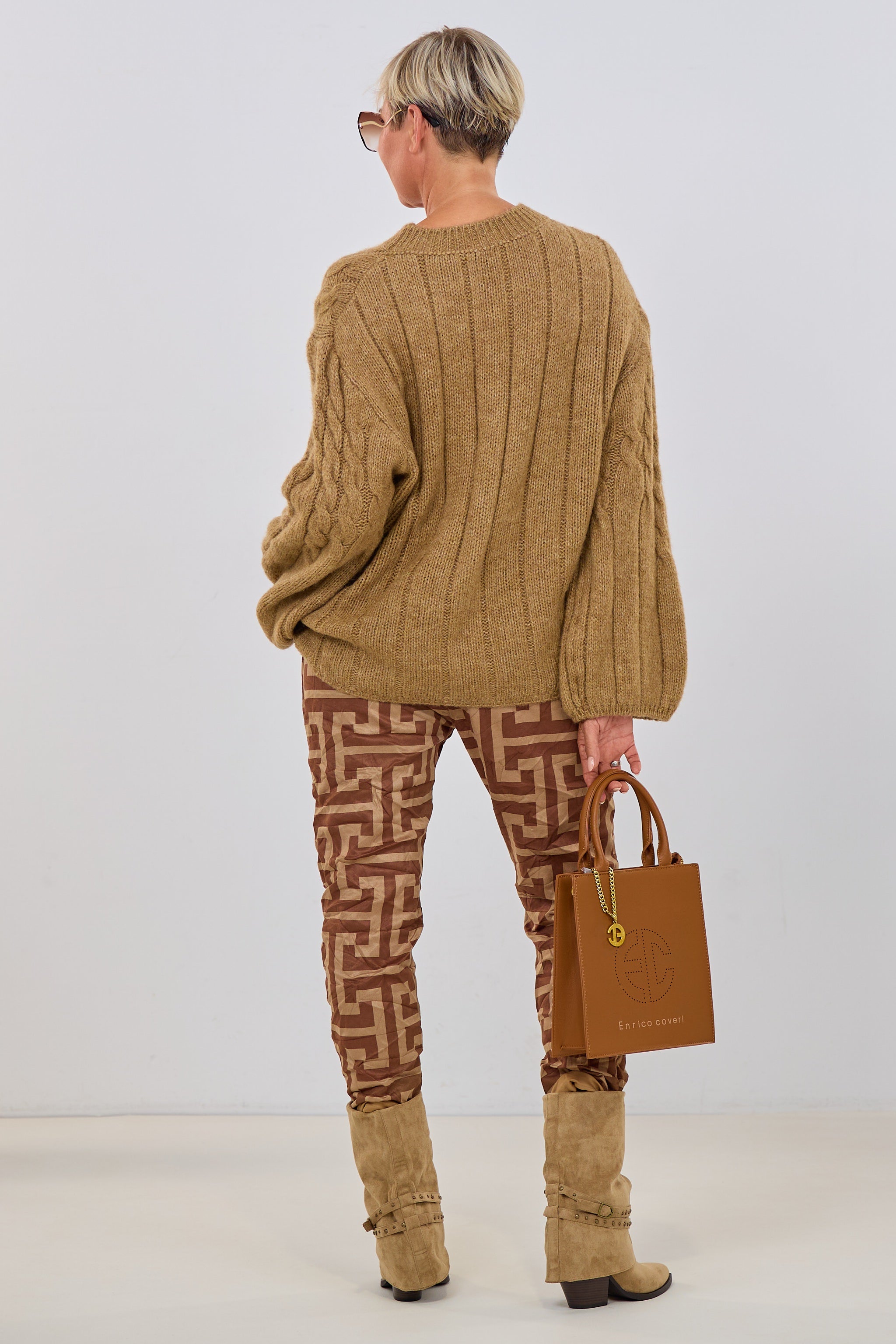 Samtig weiche Hose, taupe-camel