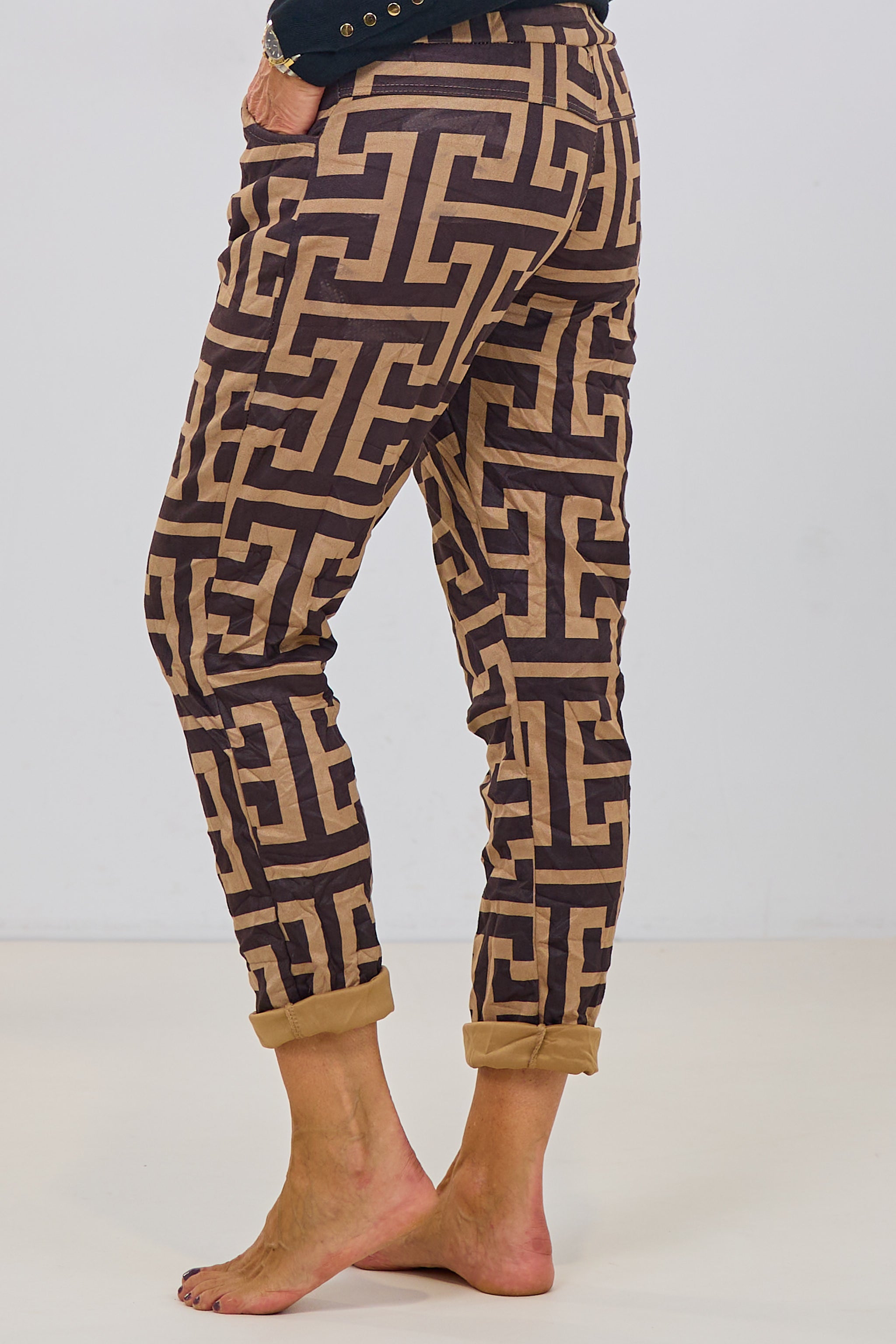 Samtig weiche Hose, taupe-schwarz