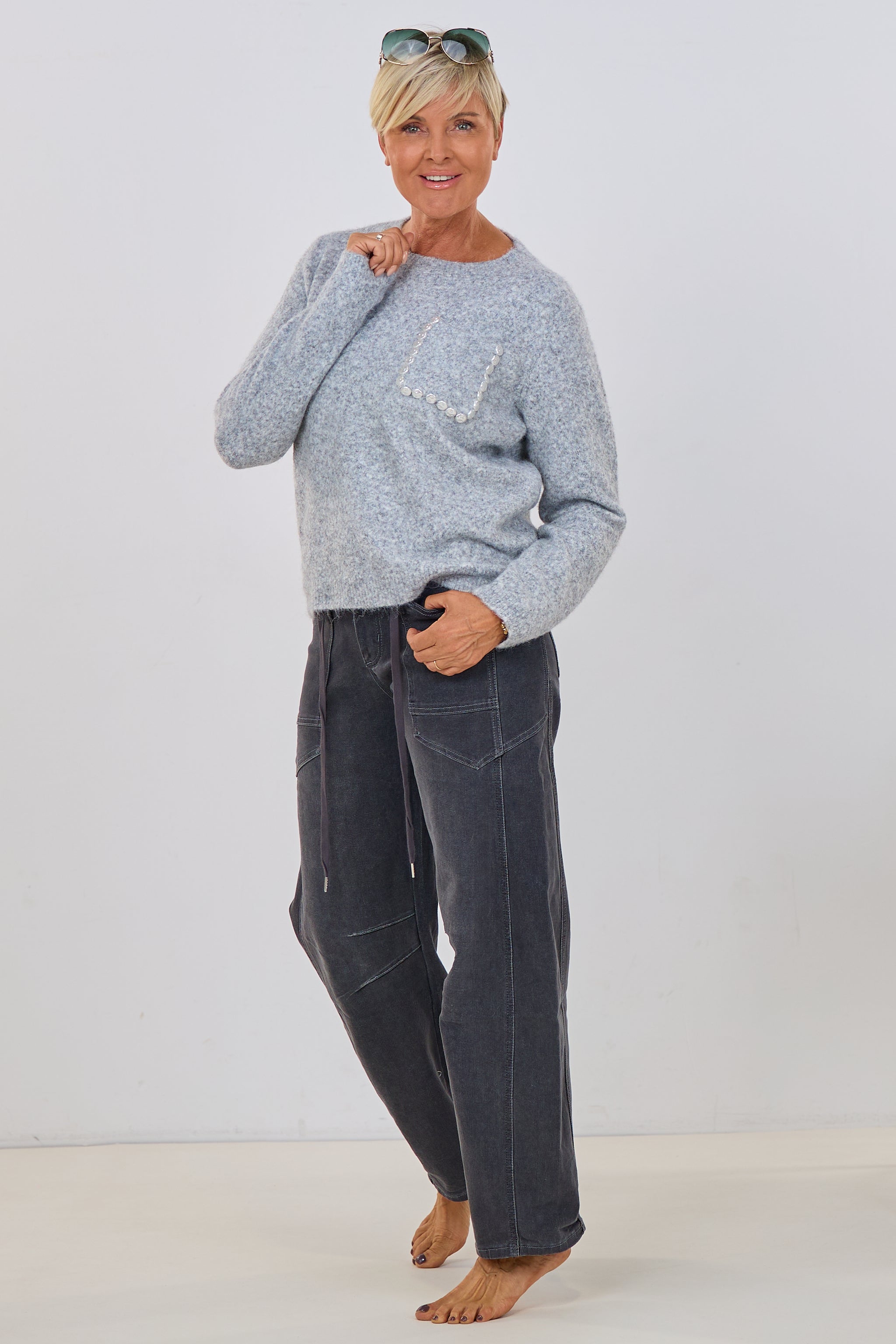 Strickpulli mit Brusttasche, grau-melliert