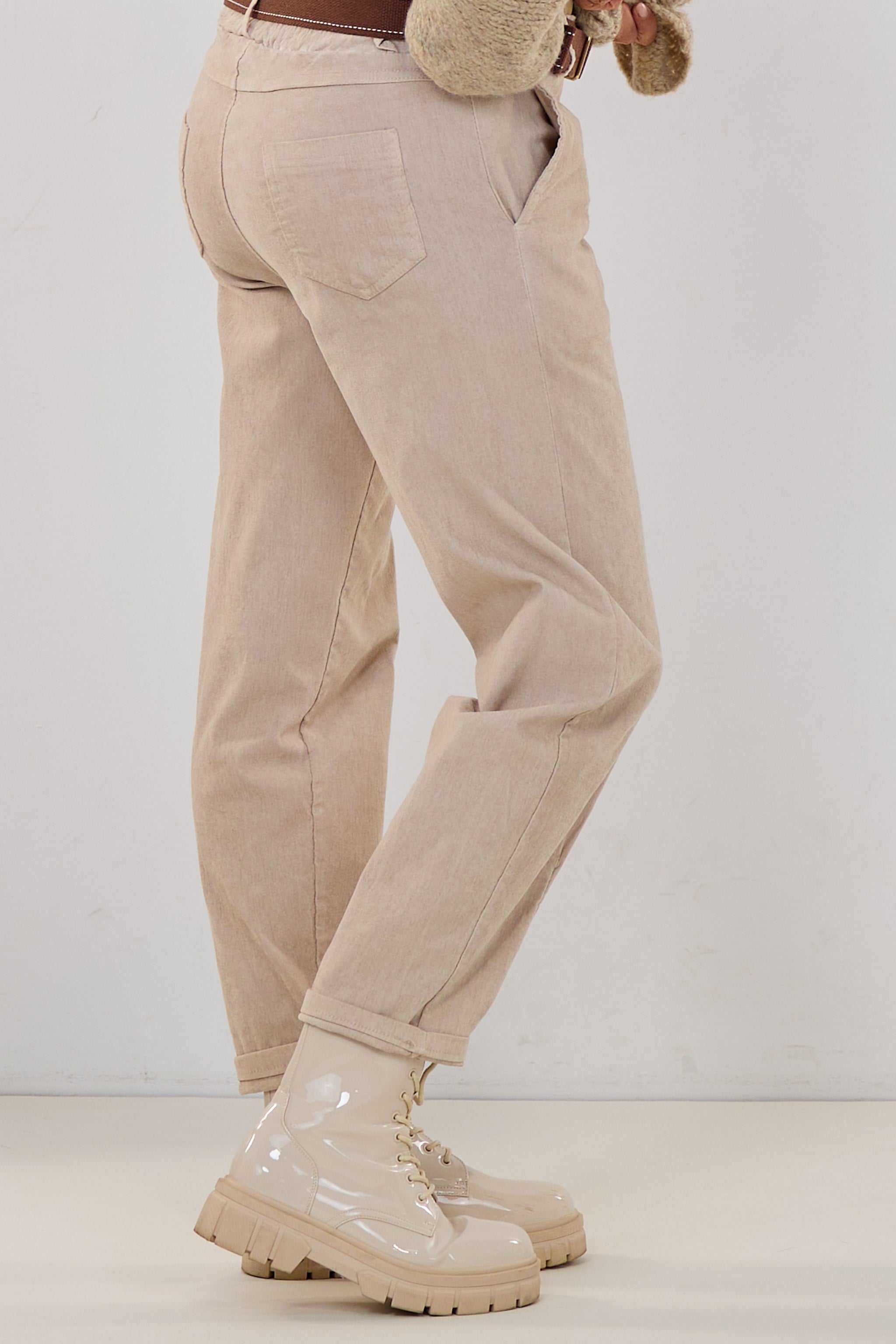 Feincord-Hose mit elastischem Bund, beige