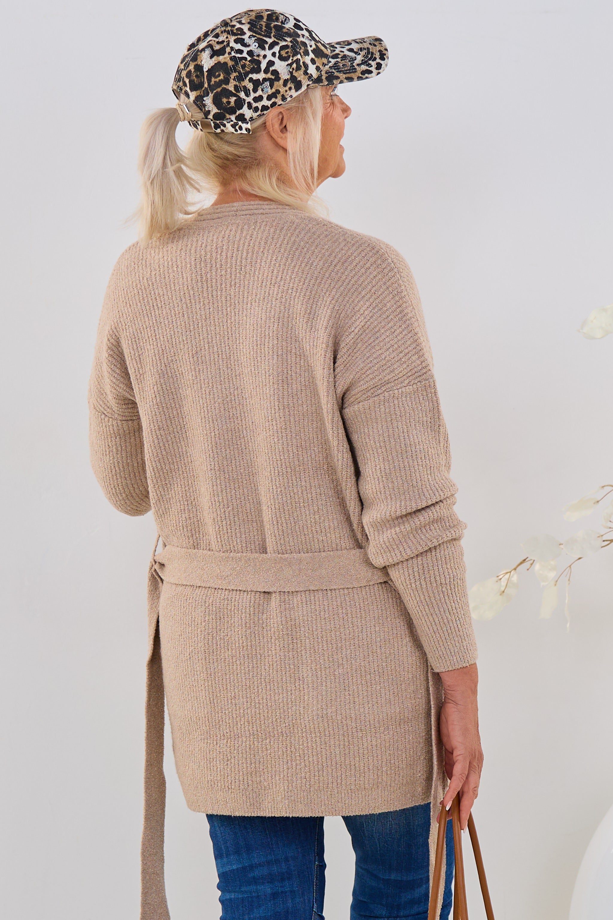 Strickjacke mit Taschen und Gürtel, beige-melange