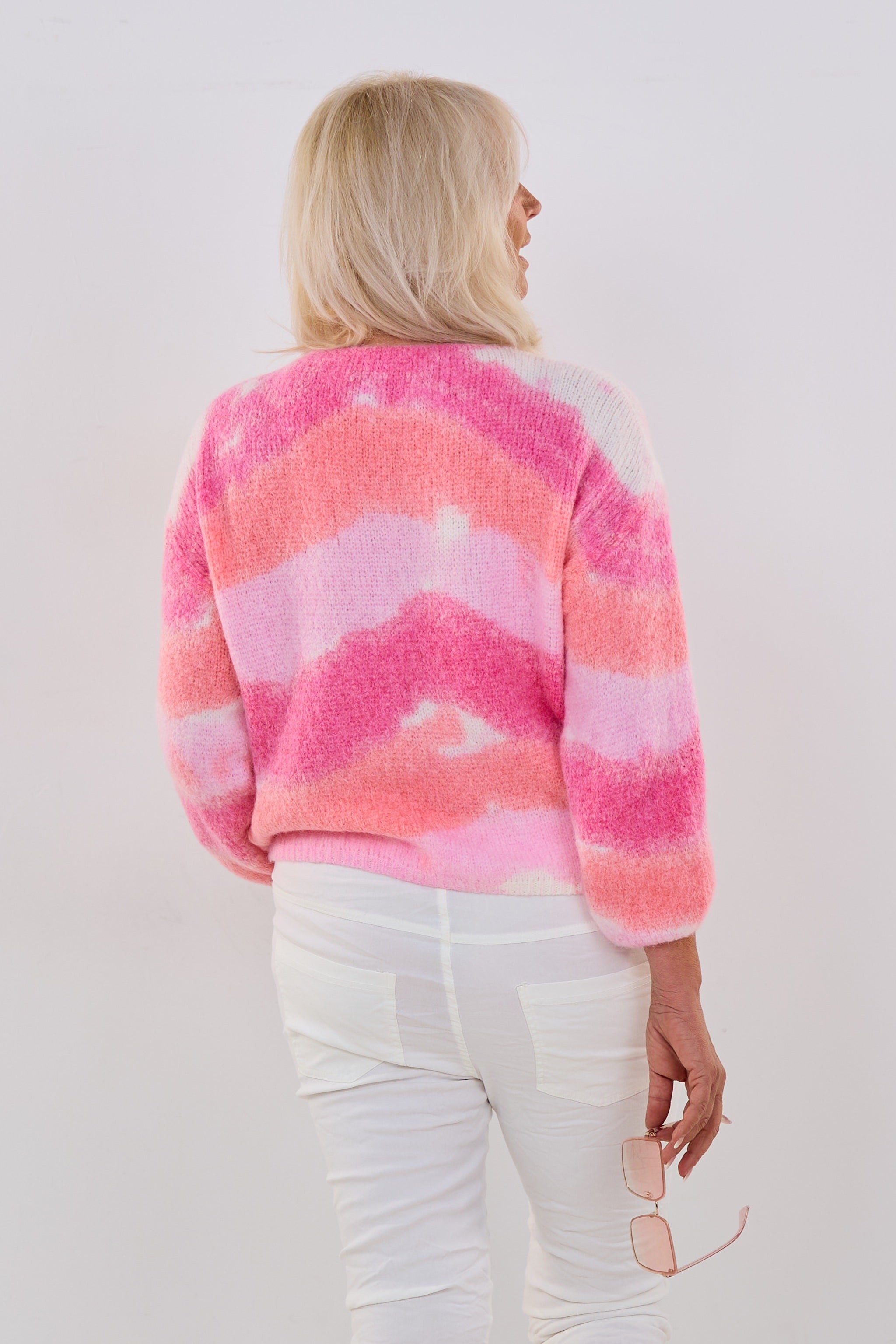 gemusterter Pulli mit V-Ausschnitt, rosa-apricot-ecru