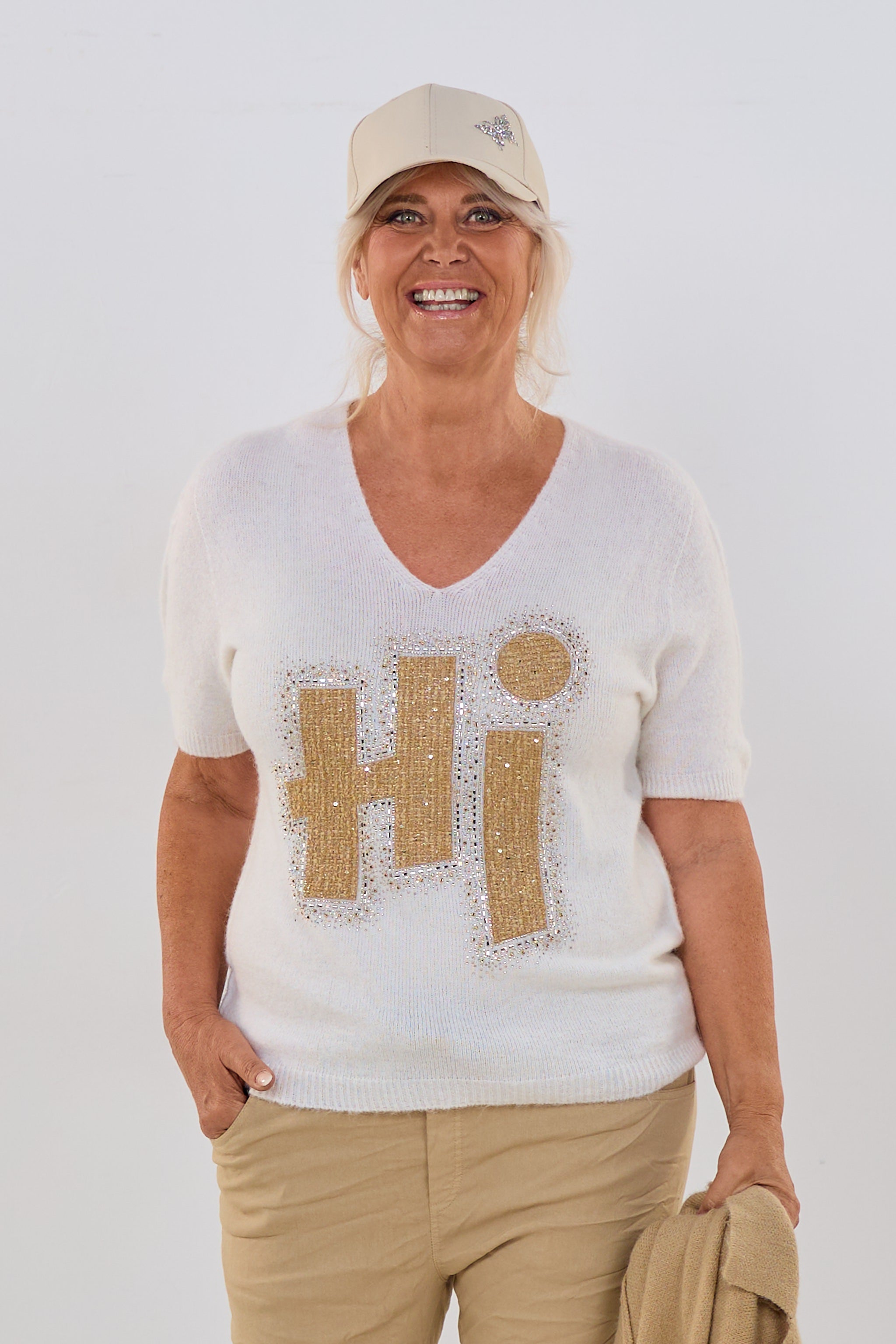 Flauschiger Kurzarmpulli "HI", ecru-gold
