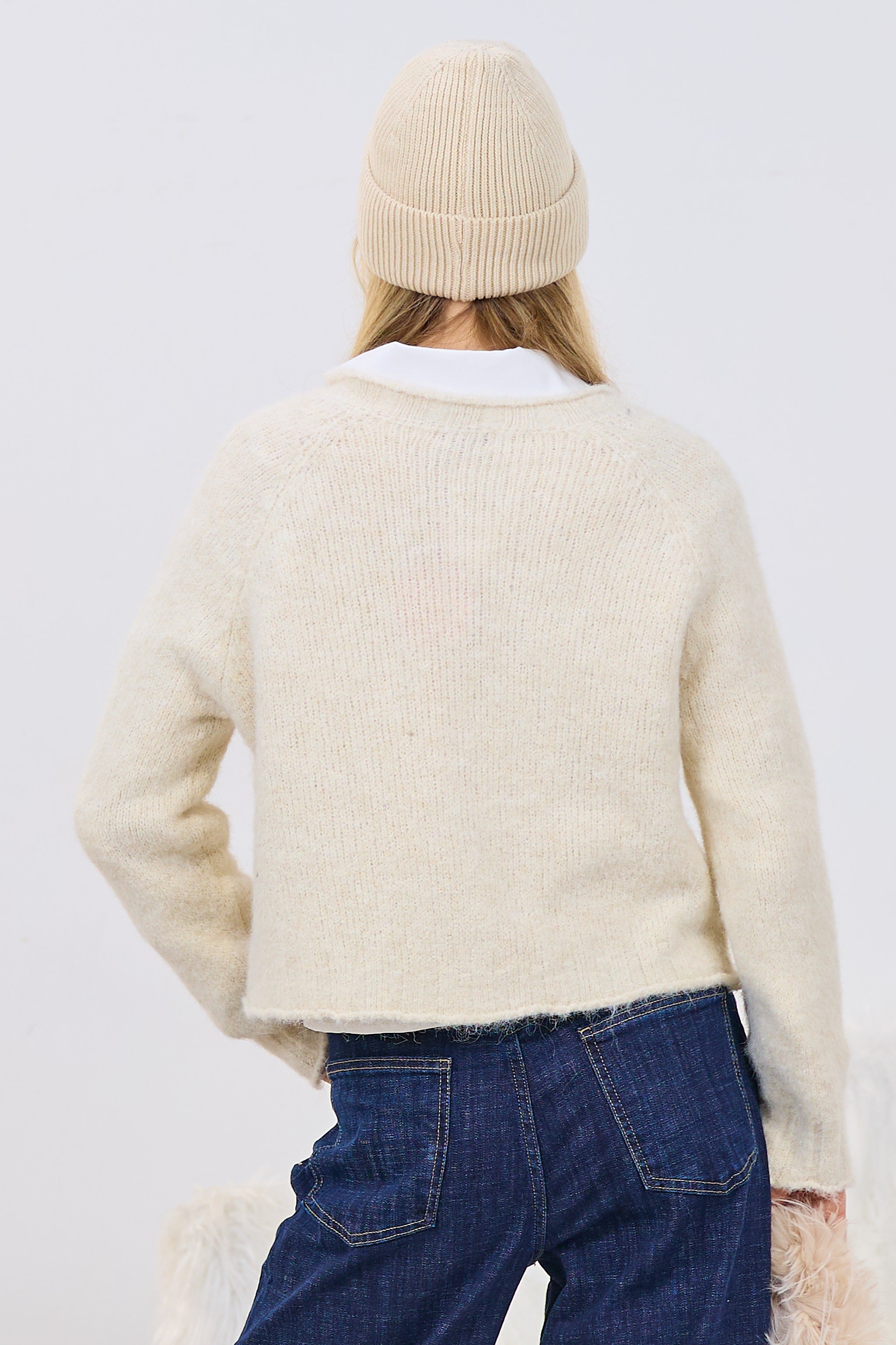 Cardigan mit goldfarbenen Knöpfen, beige
