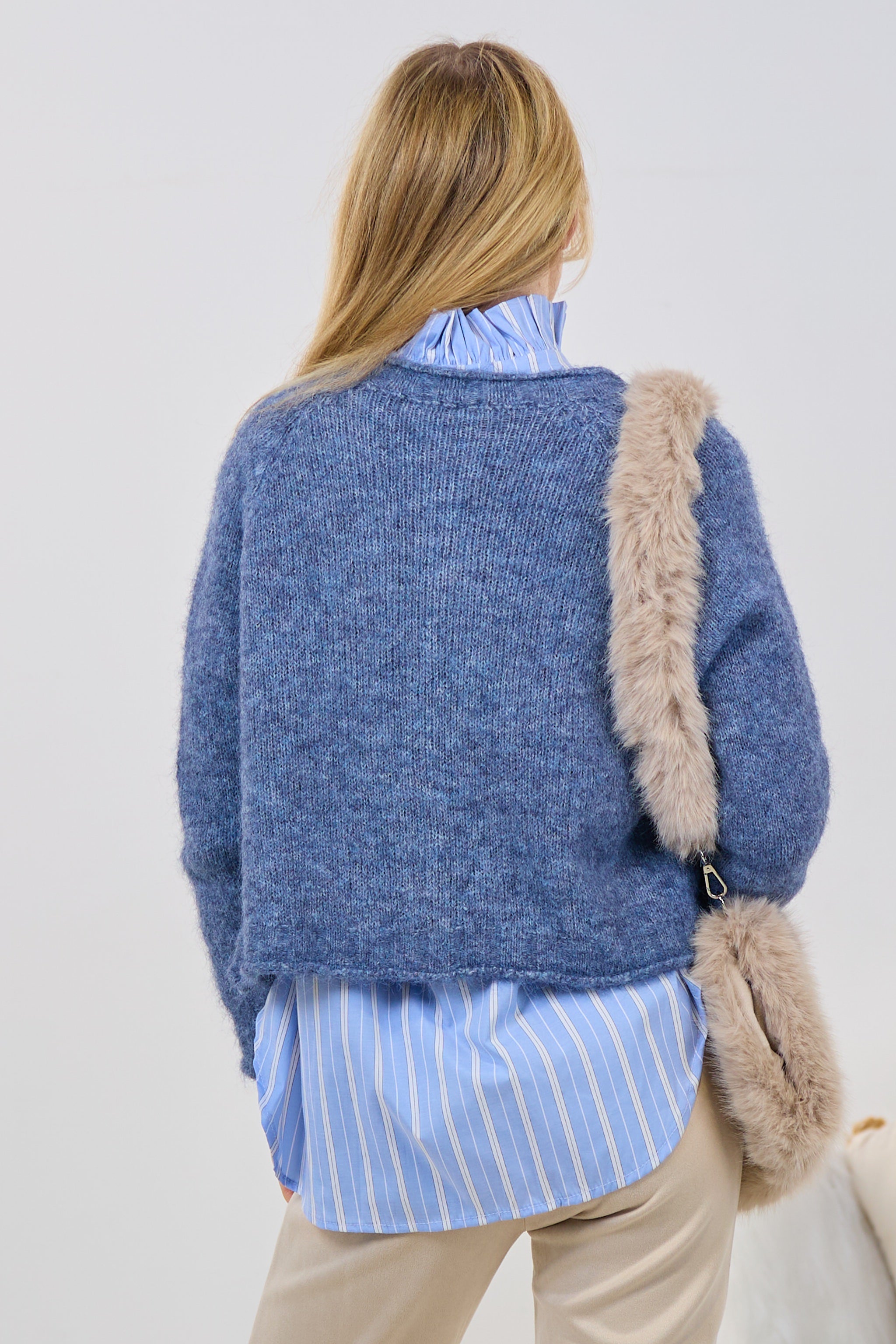 Cardigan mit goldfarbenen Knöpfen, blau