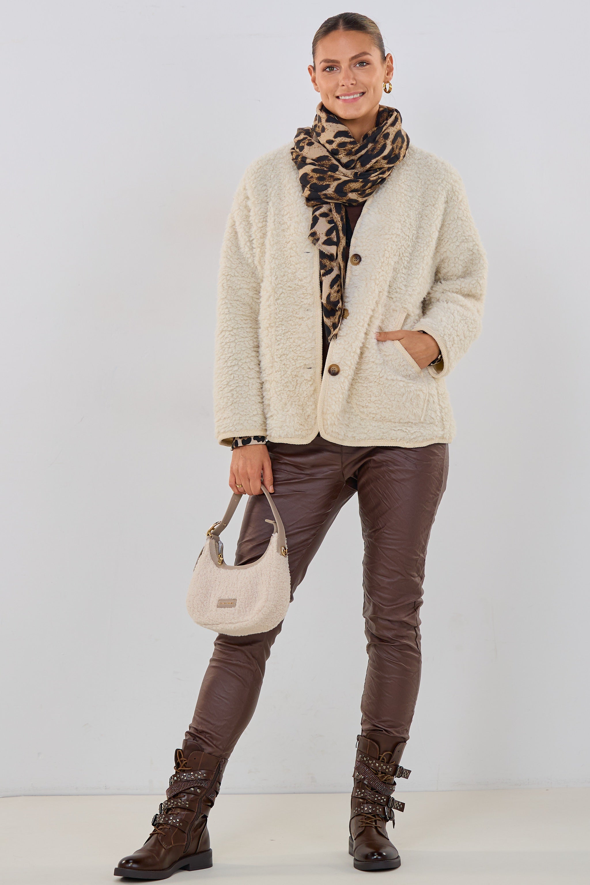 Leichte Jacke mit Teddyfell, beige