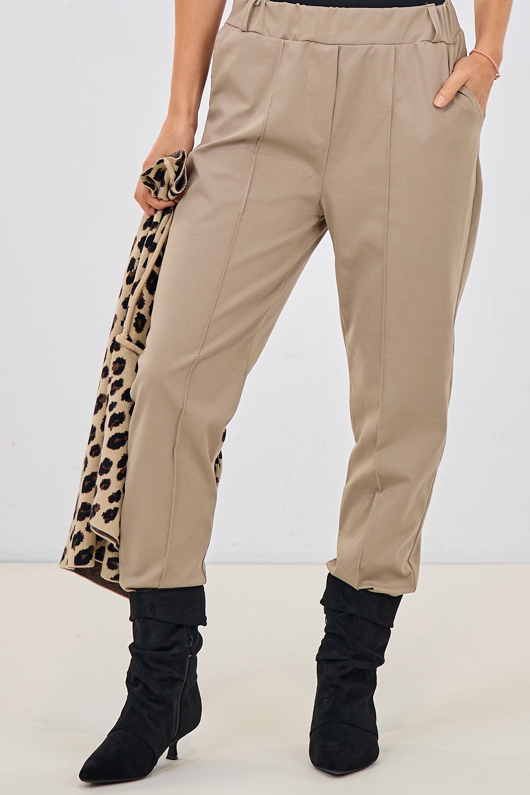 Stoffhose mit Biese, taupe