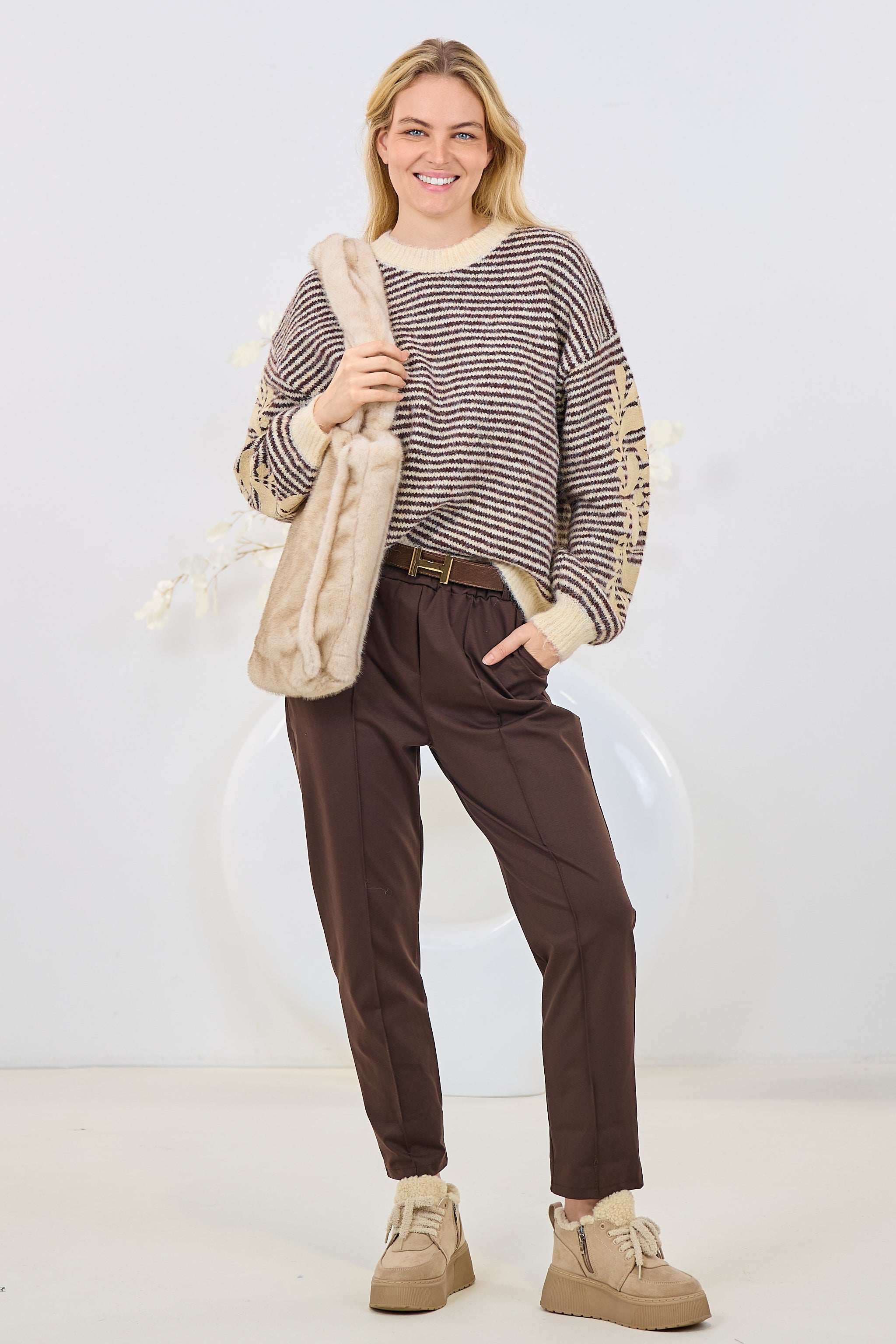 Stoffhose mit Biese, braun