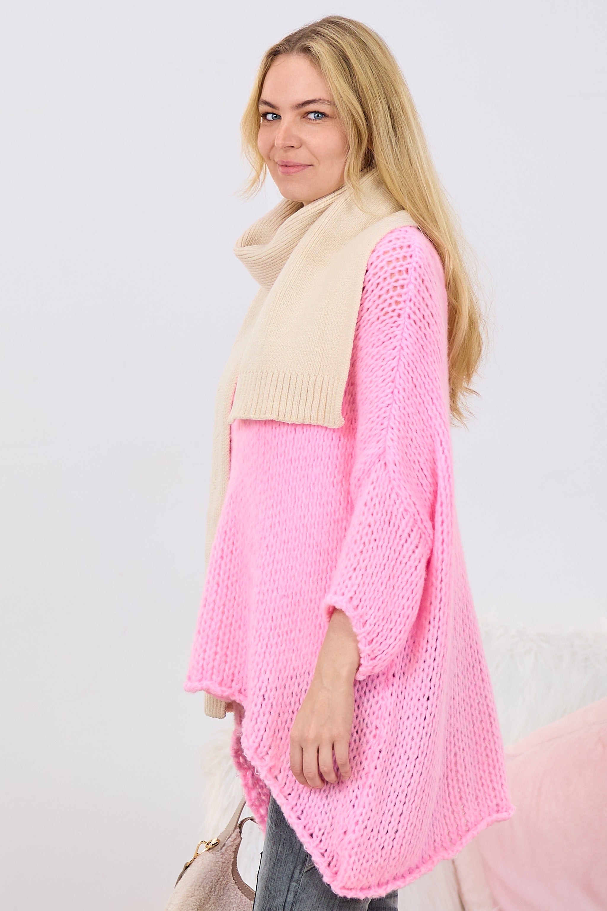 Oversized Strickpulli mit V-Ausschnitt, rosa
