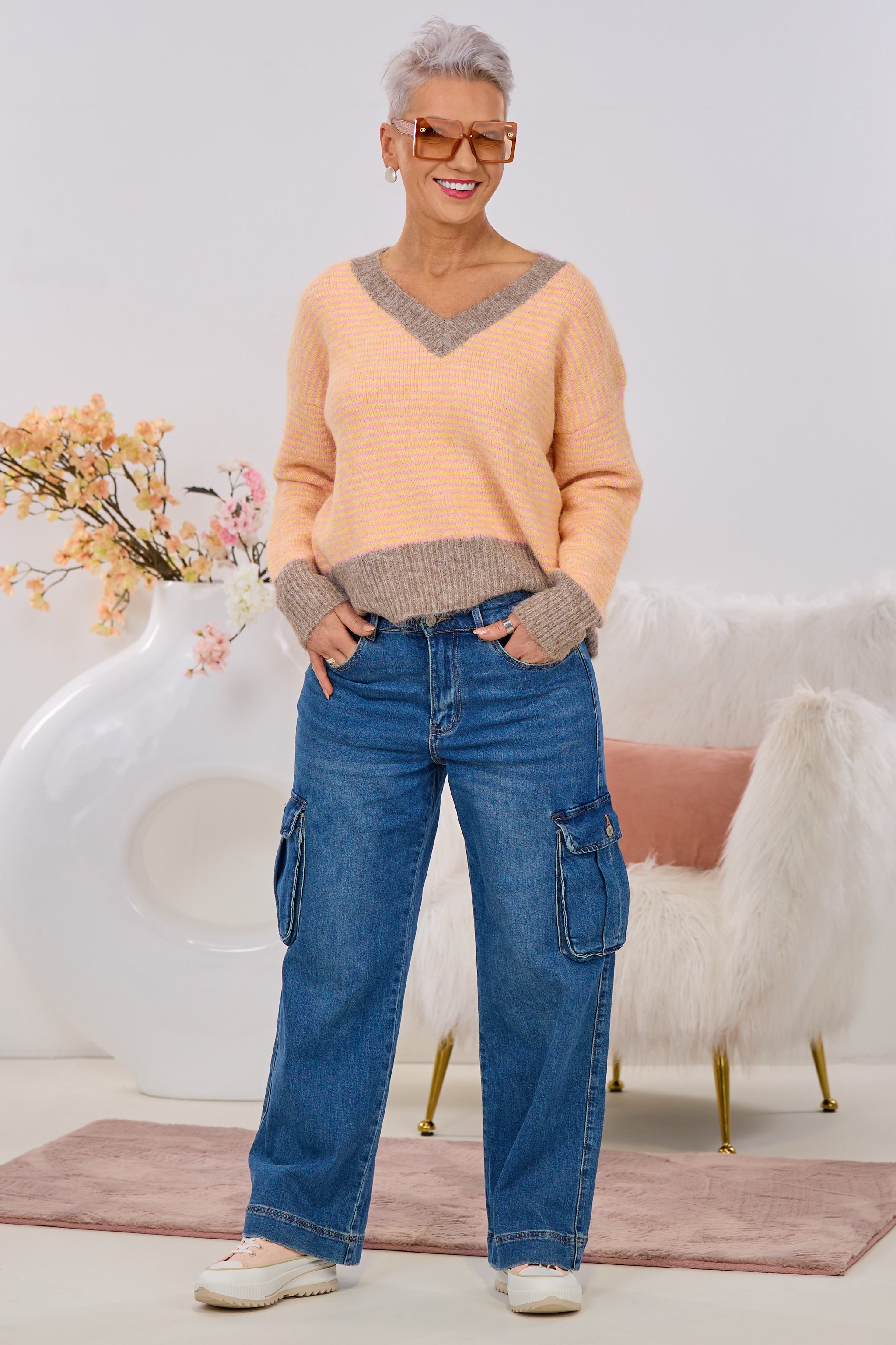 geringelter Pulli mit V-Ausschnitt, taupe-gelb-rosa