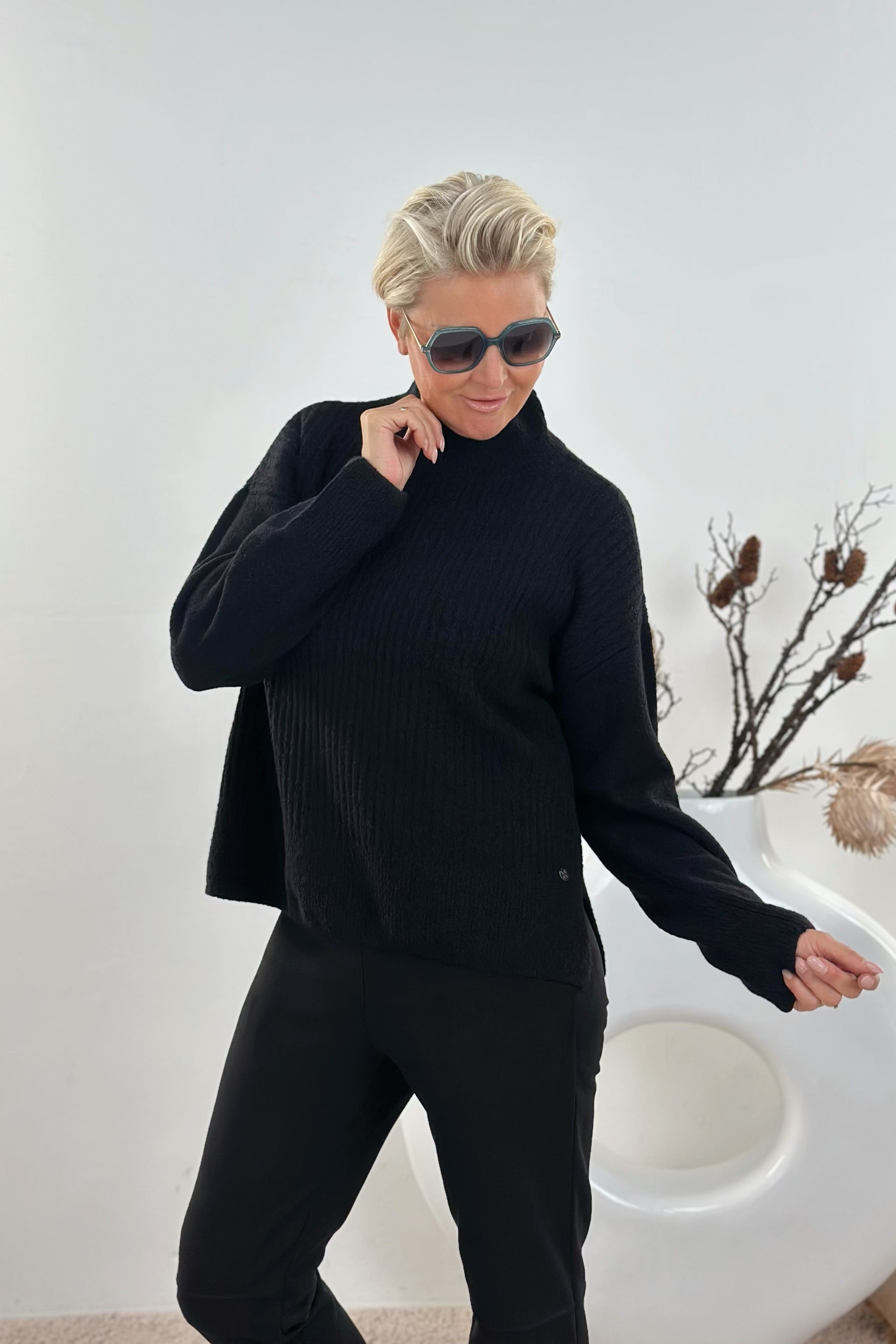 Mock-Neck-Pullover, schwarz
