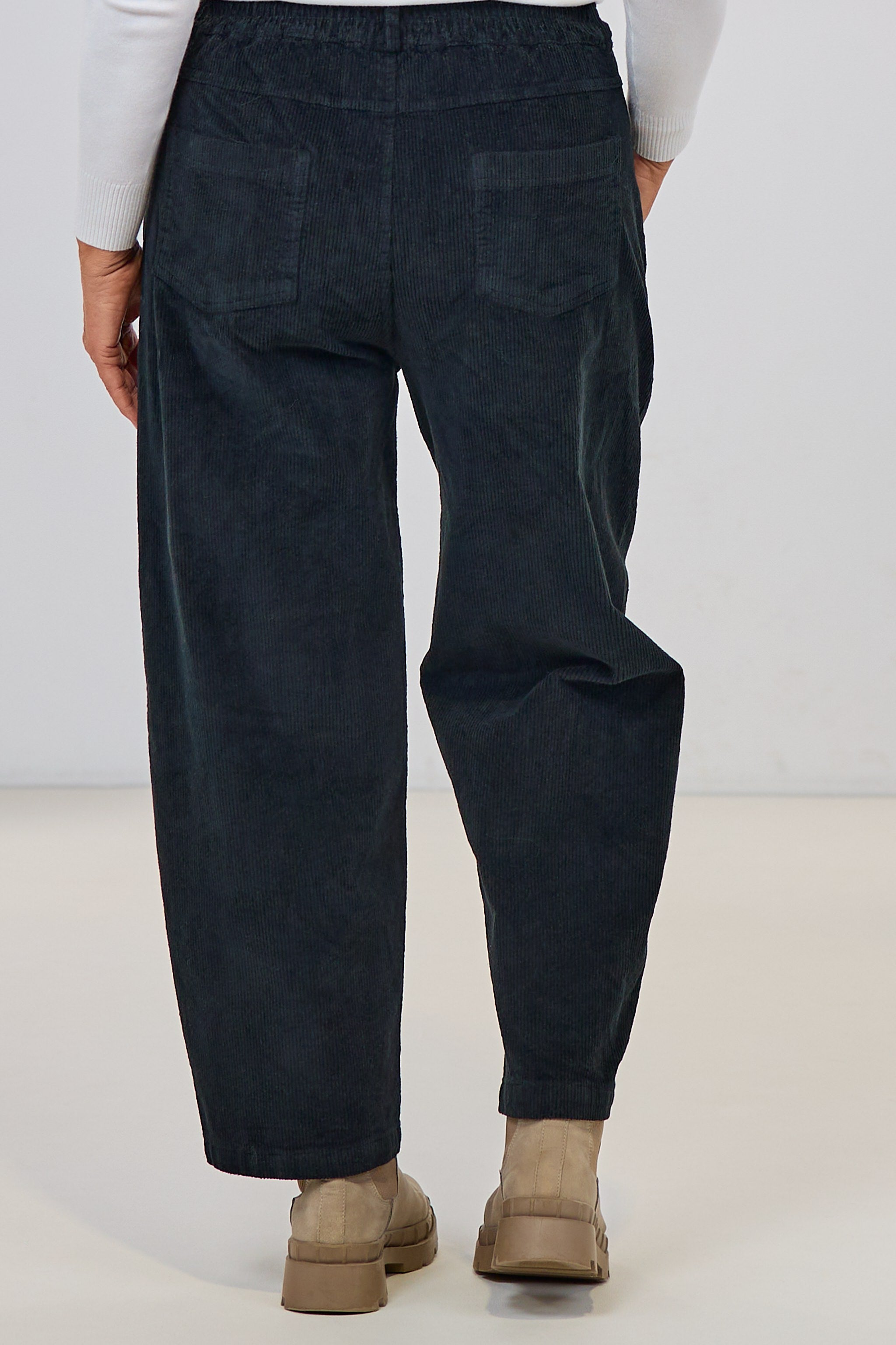 Cordhose im Balloon-Style, schwarz