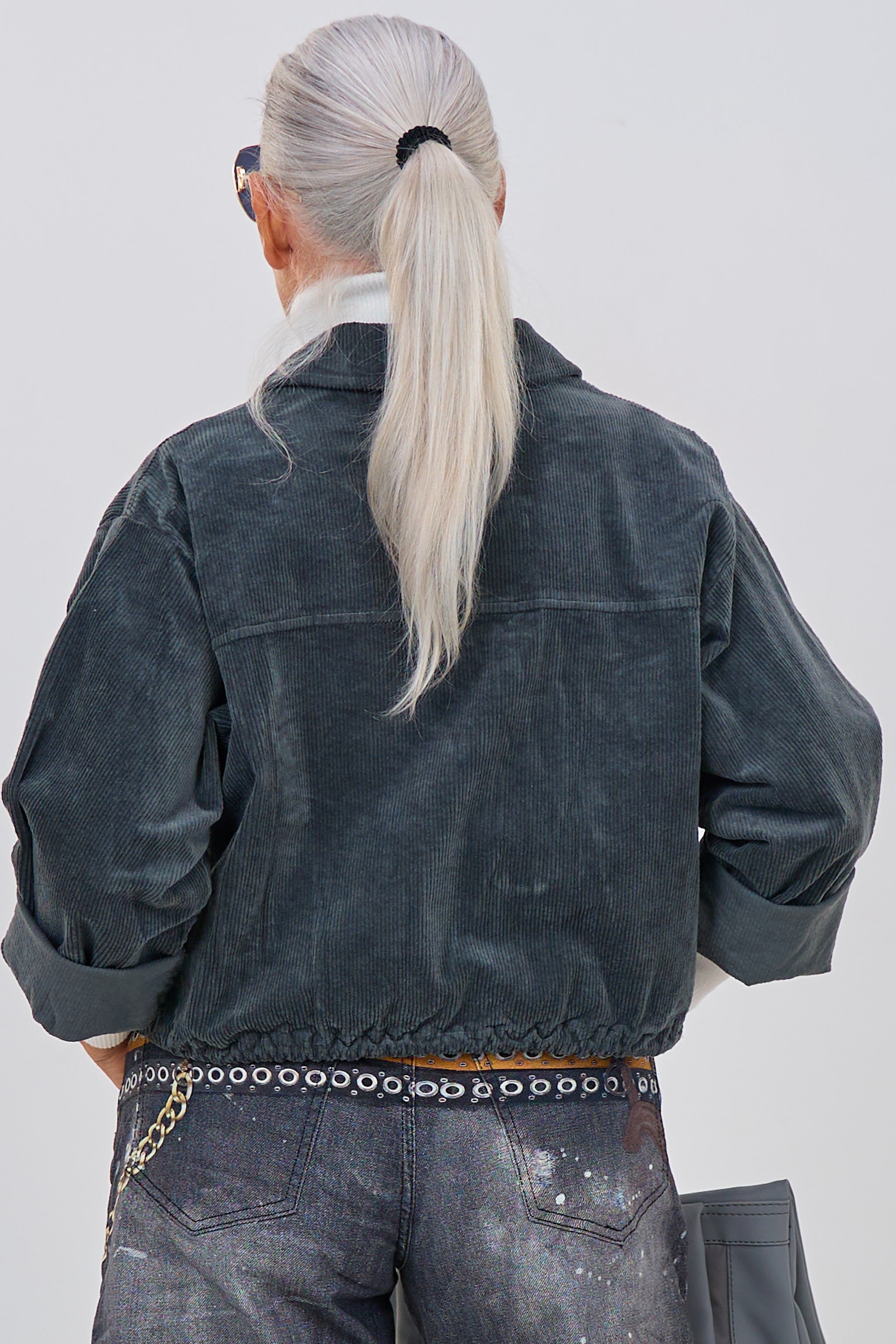 kurze Cordjacke, anthrazit