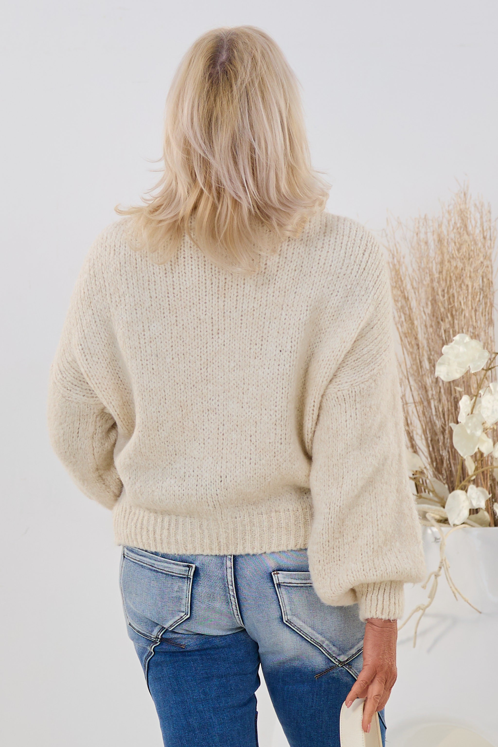 Pulli mit raffiniertem Vorderteil, hell beige