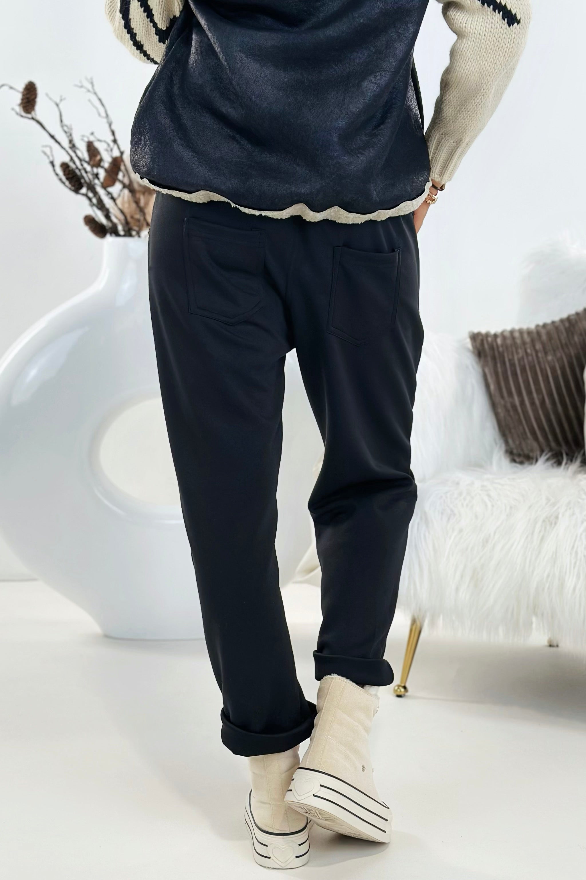 Cozy Hose mit Gürtel, schwarz