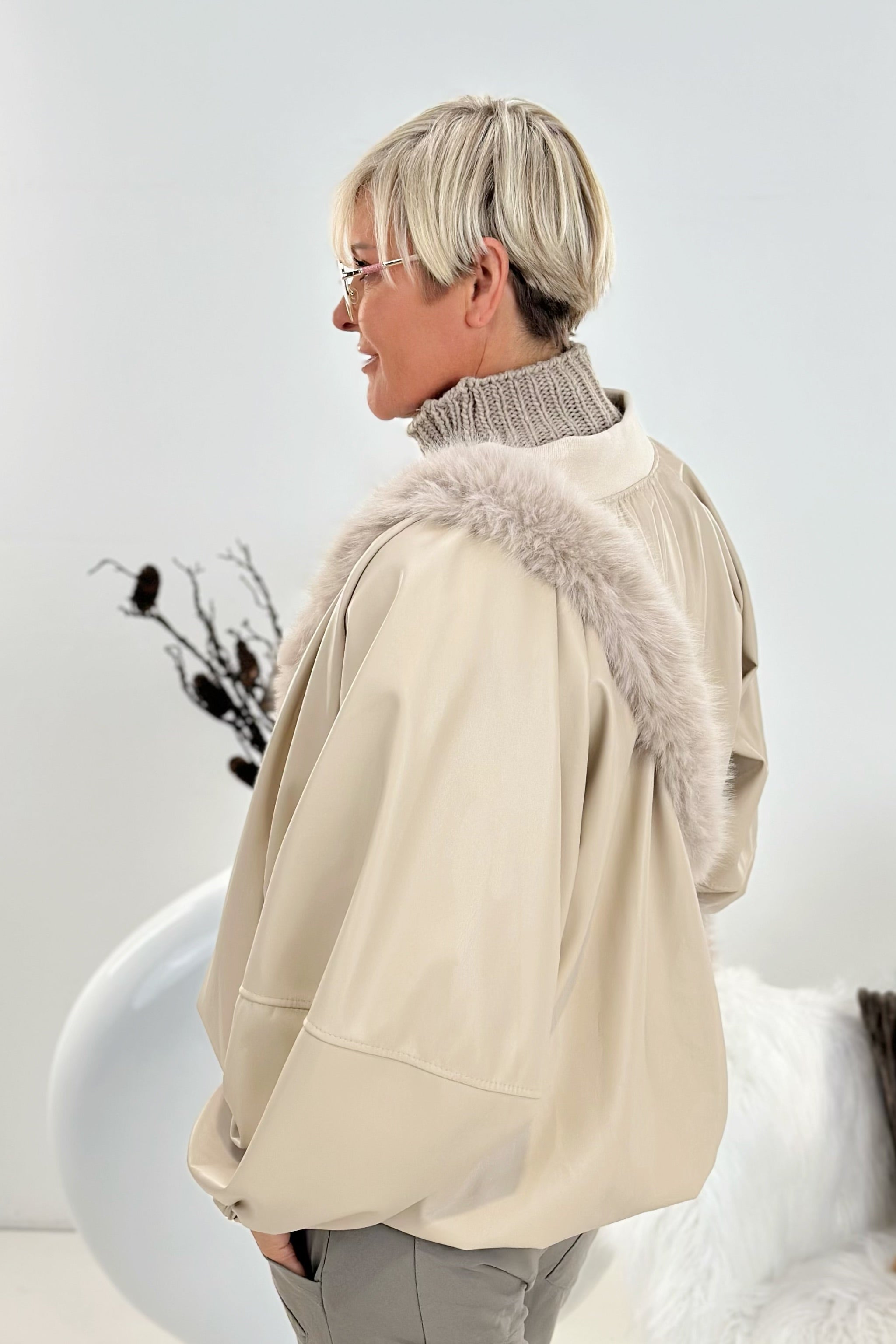 Kunstleder Blouson im Balloon-Style, beige