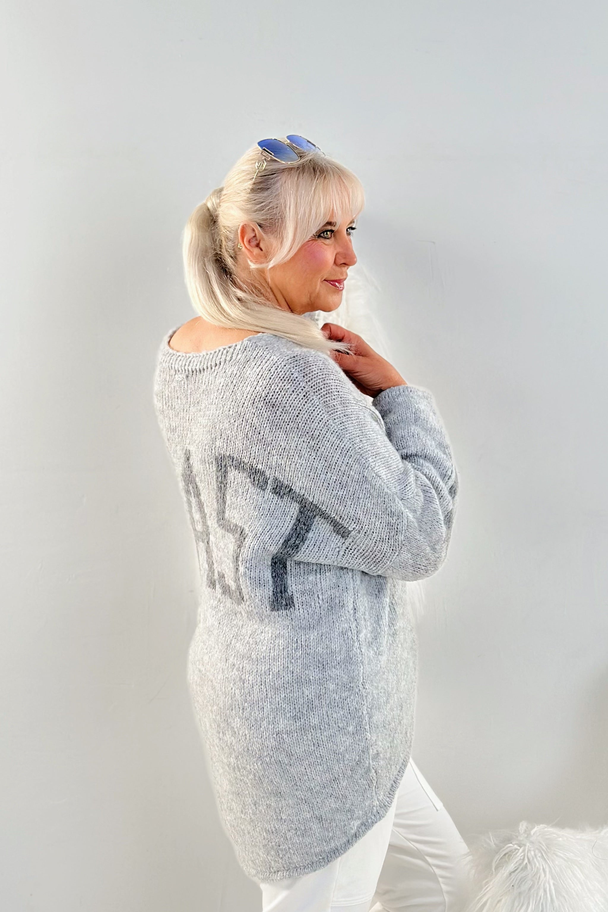Oversized Strickpulli NAMASTE, grau