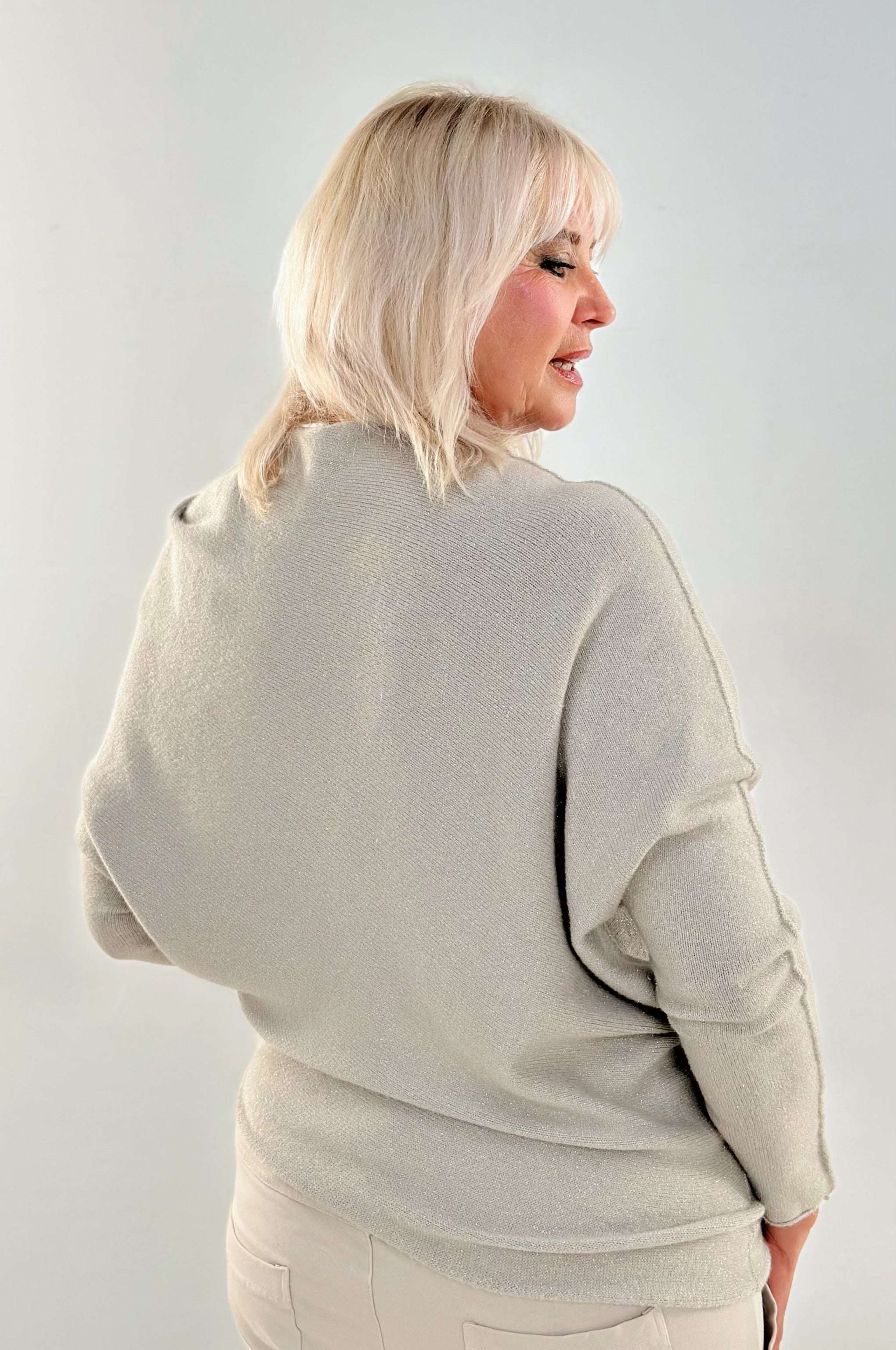 Asymmetrischer Strickpulli mit Glitzer, stein