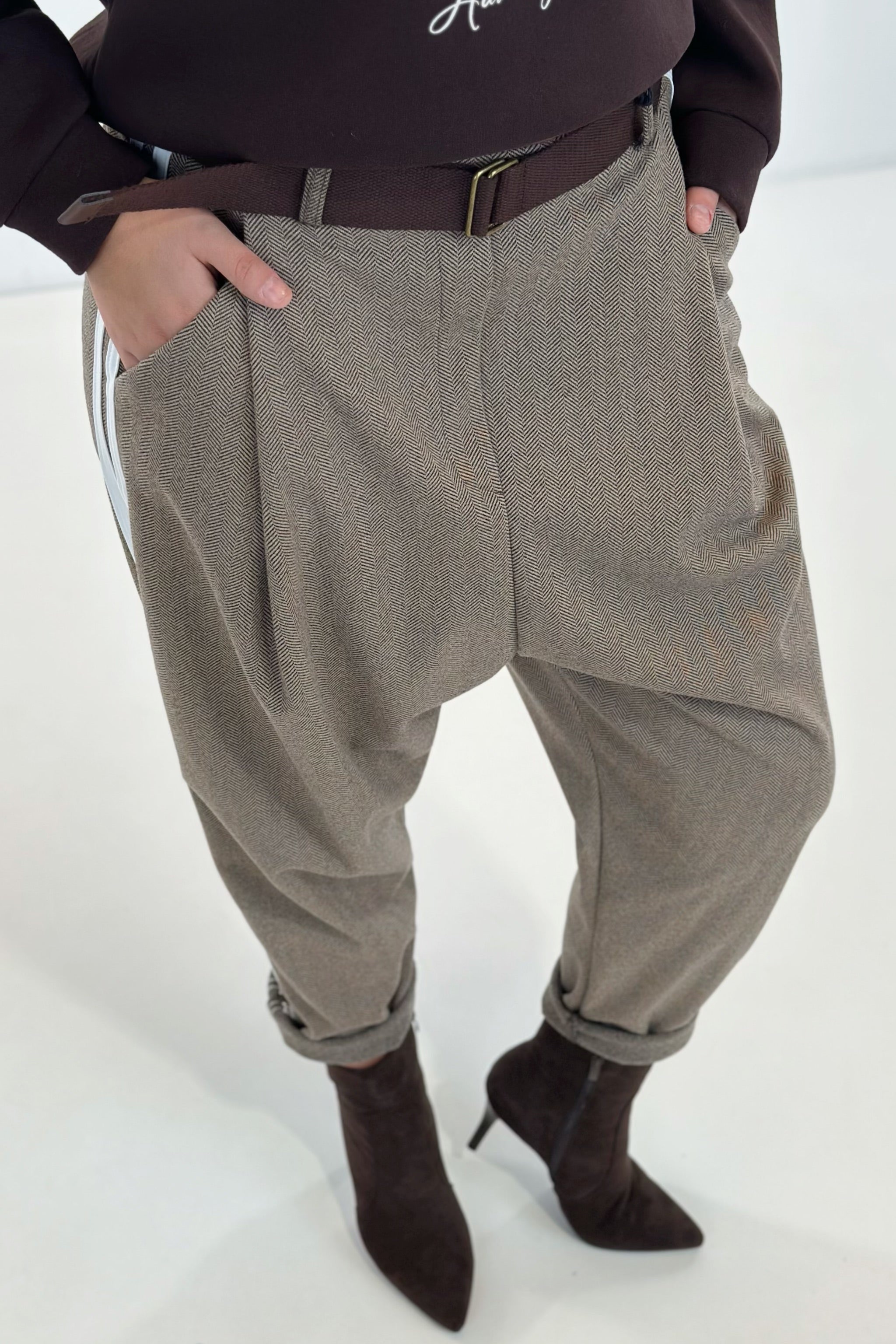 Baggy Hose Fischgrät, braun