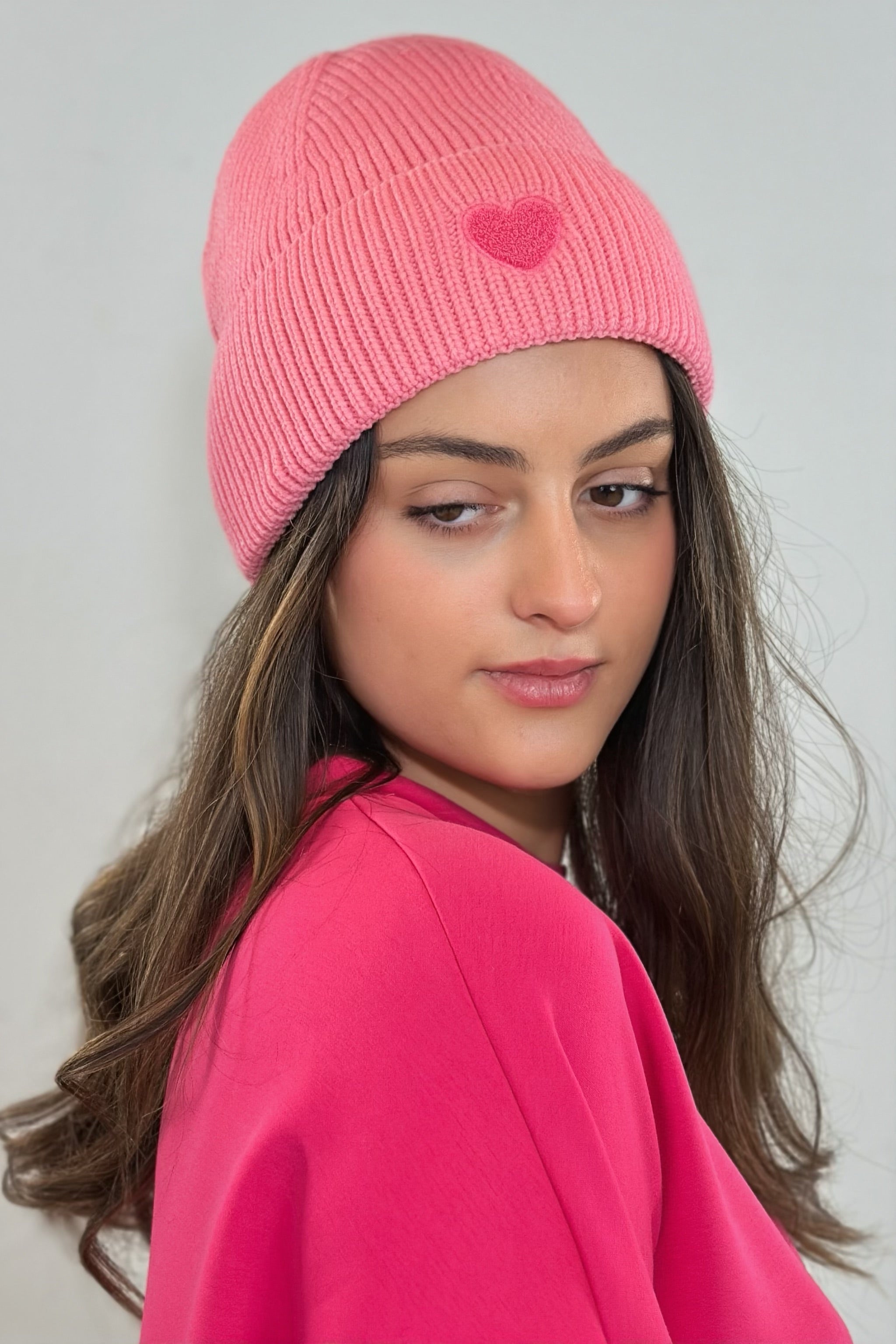Mütze mit flauschigem Herz, rosa
