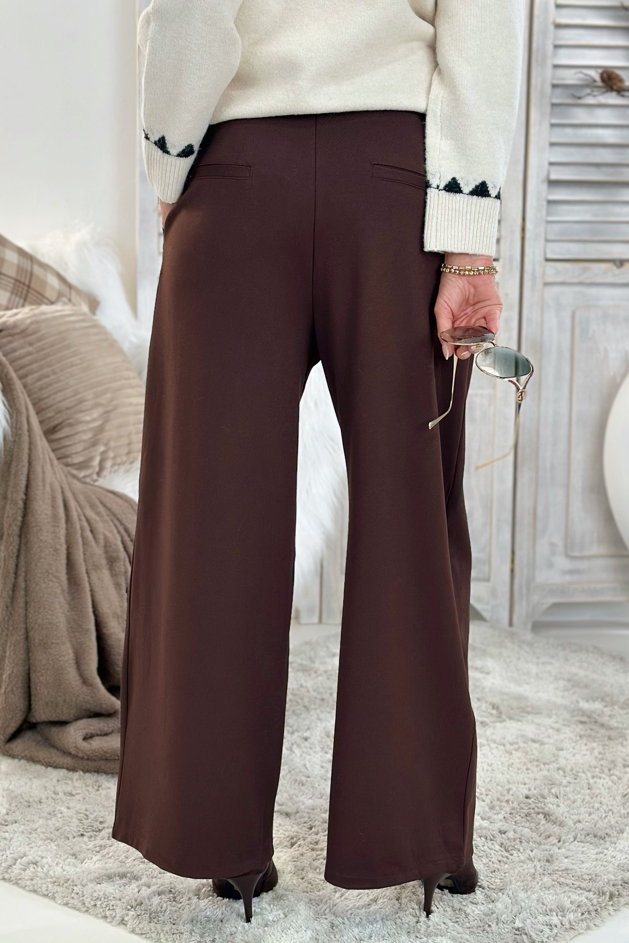 Herbstliche Hose mit Kellerfalten, braun