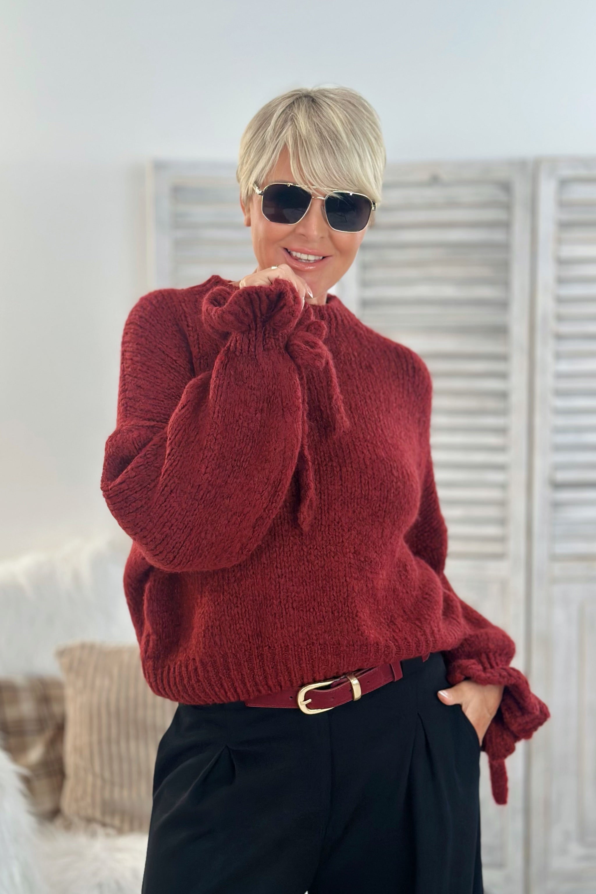 Strickpulli mit langen Rüschenärmeln, bordeaux