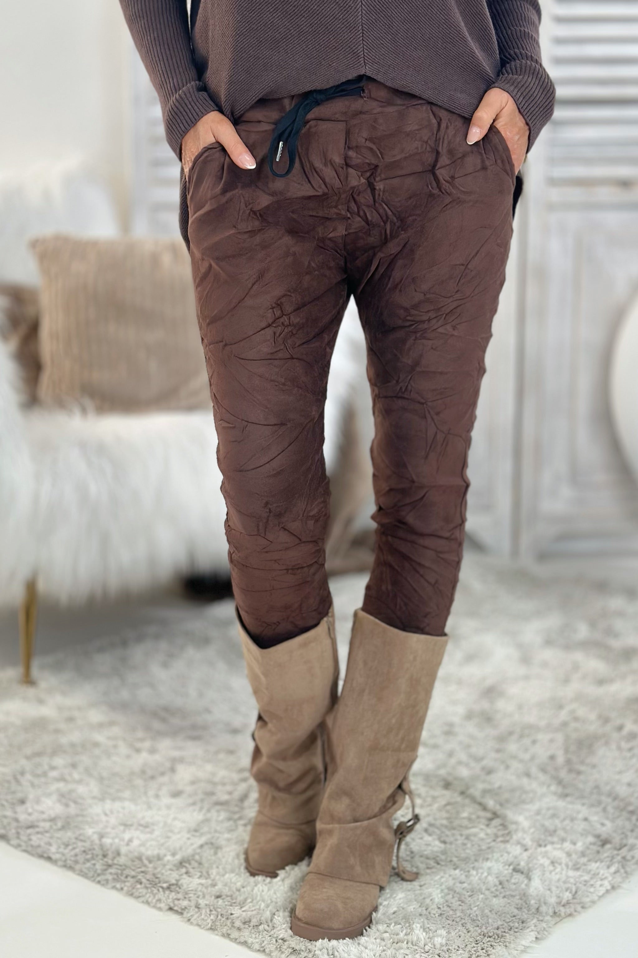 Hose in Veloursleder-Optik, schoko