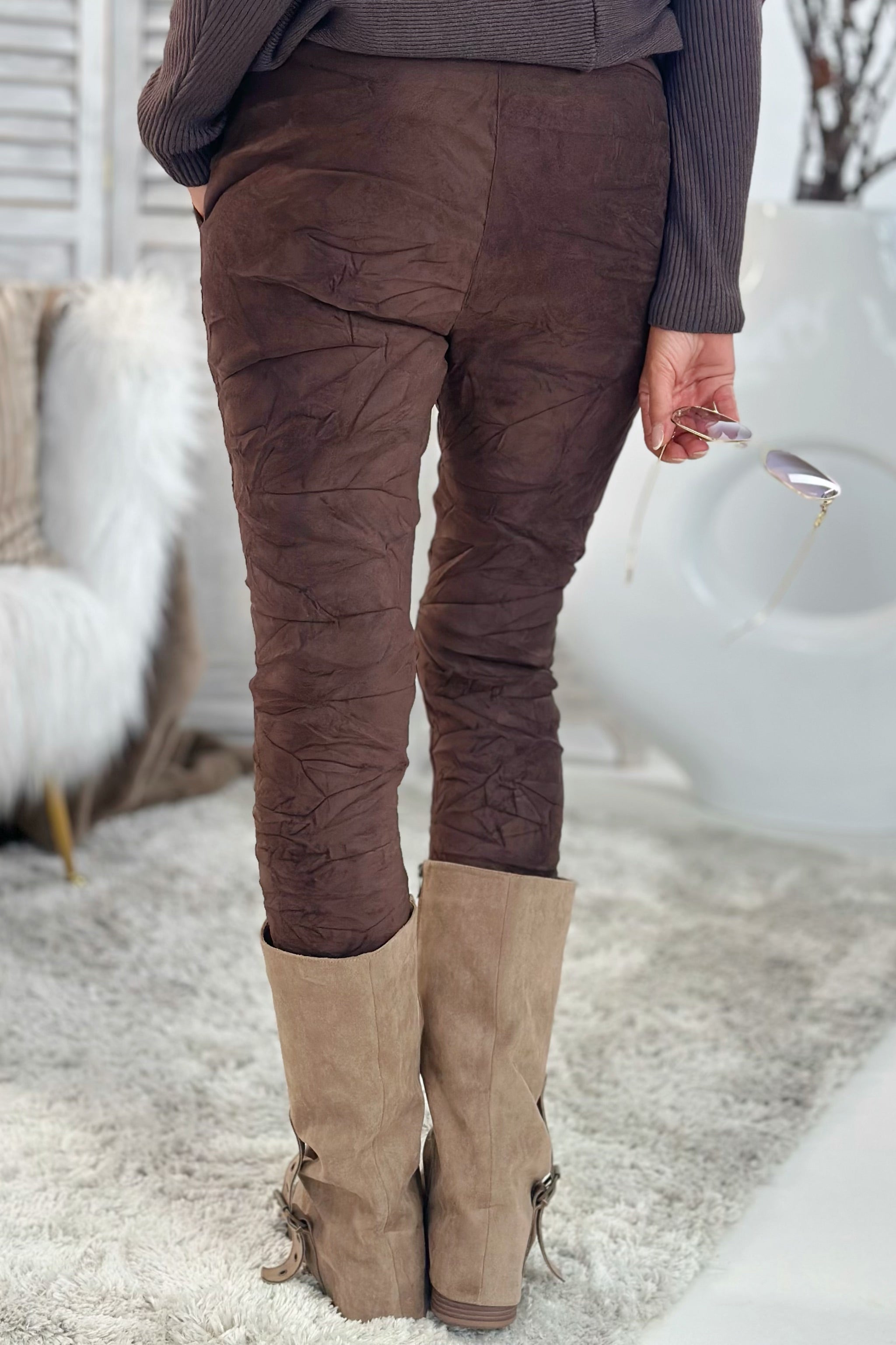 Hose in Veloursleder-Optik, schoko