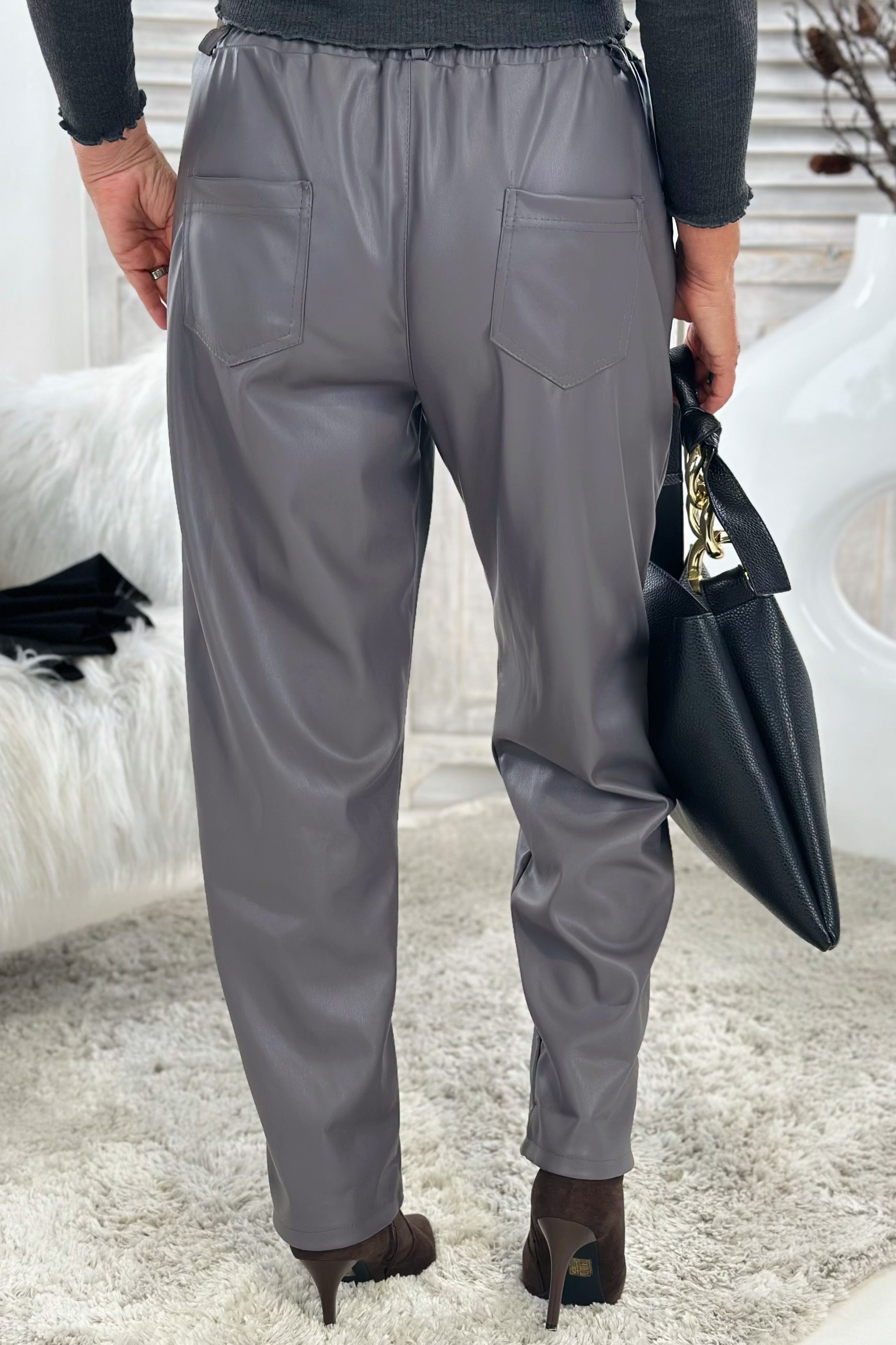 Kunstleder Hose mit elastischem Bund, grau