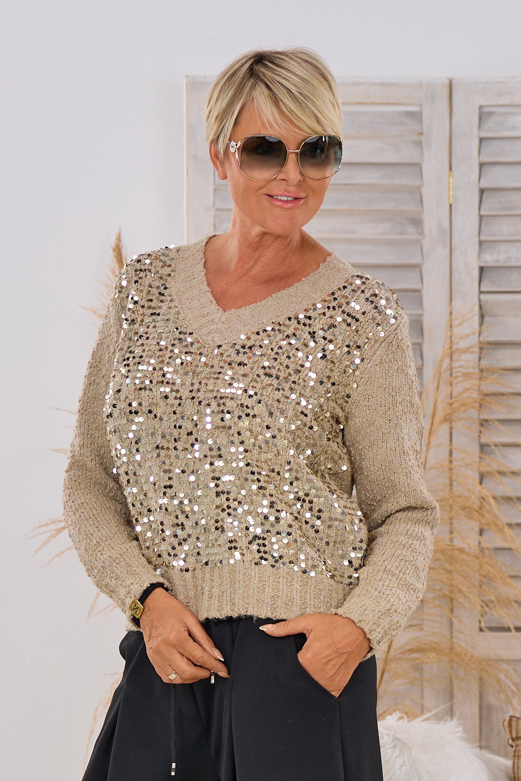 Bouclé-Pulli mit Pailletten, taupe