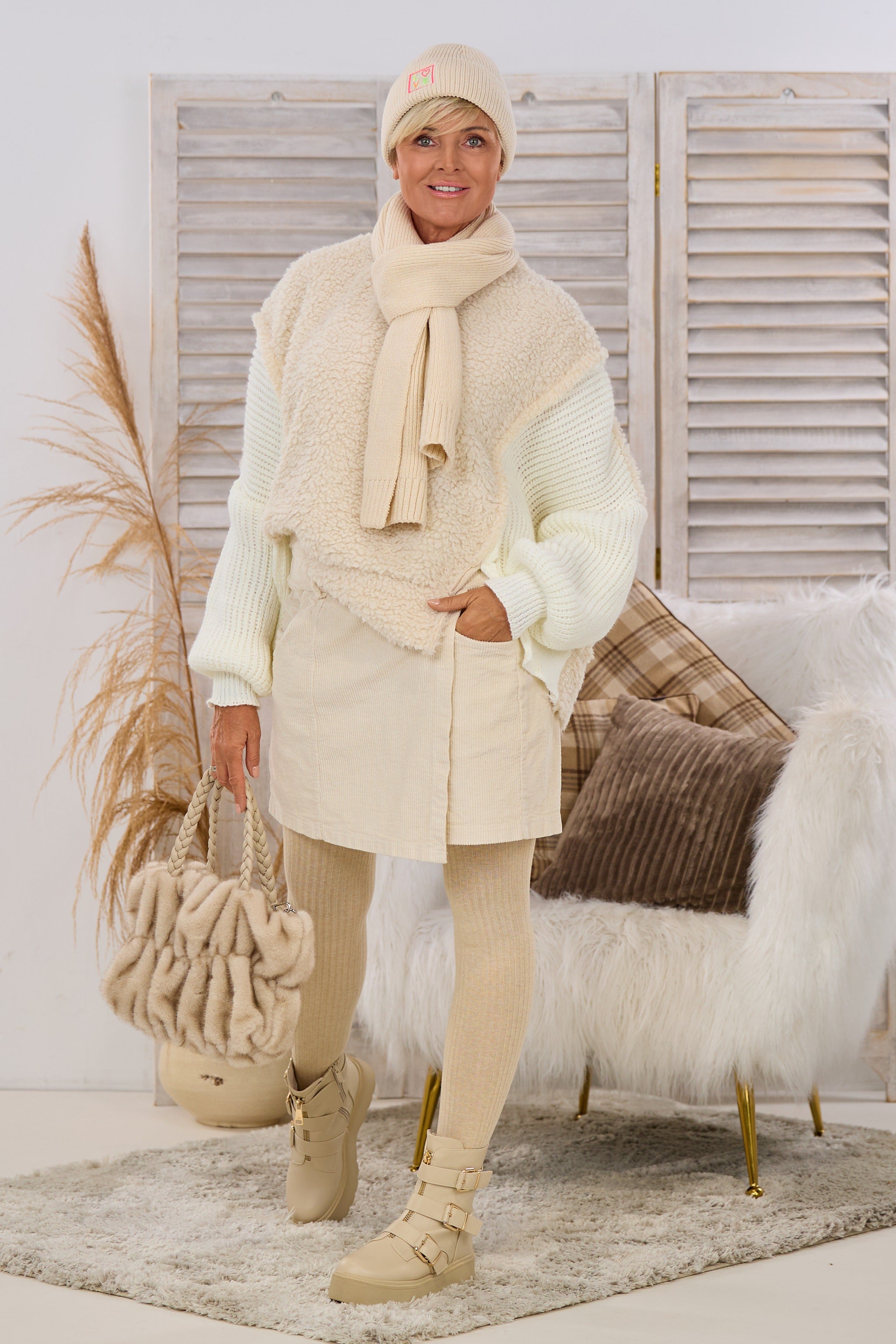 Pulli im Sheep-Look, creme