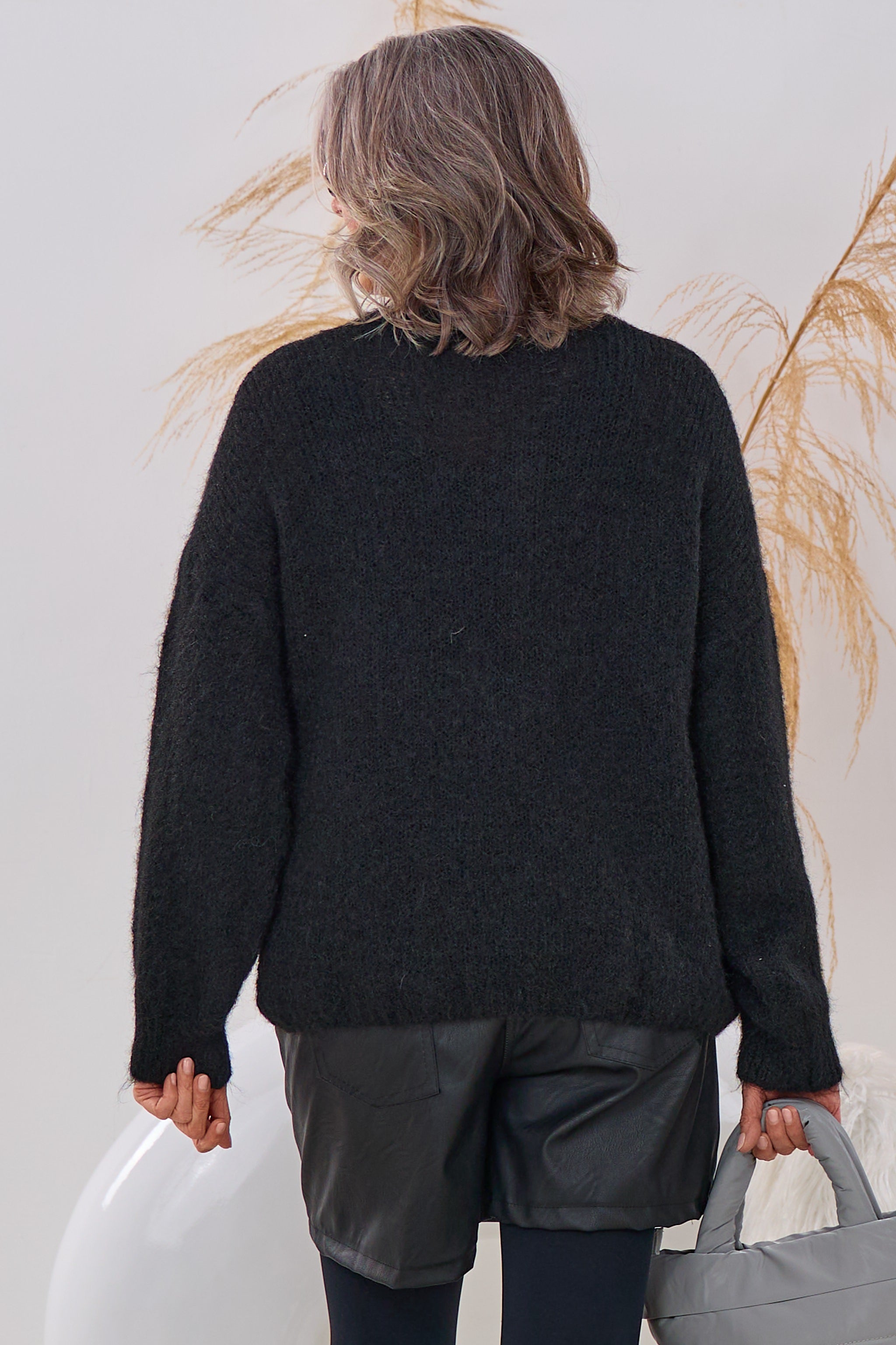 Cardigan mit Schleifen und Anstecknadel, schwarz