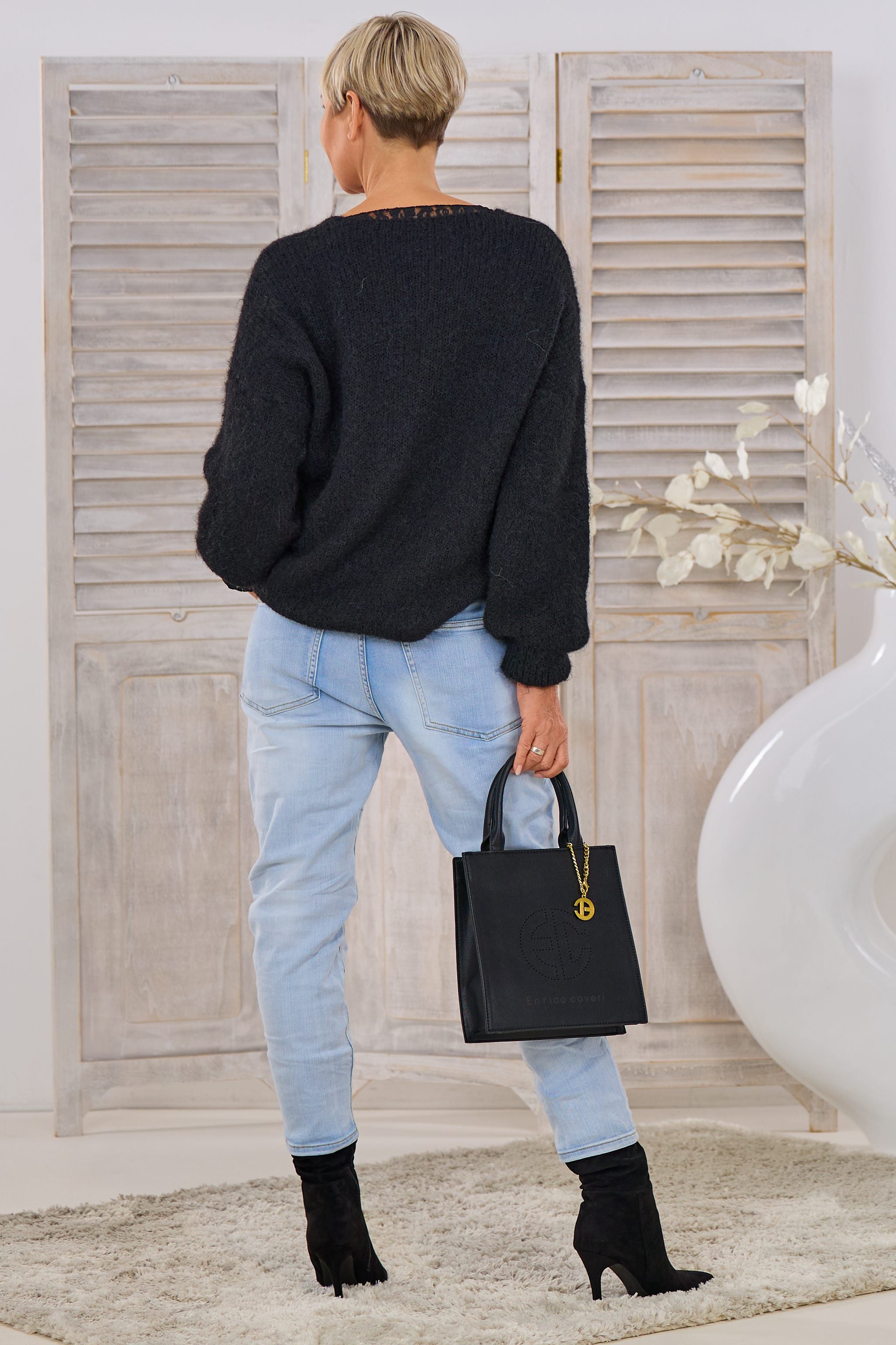 Cardigan mit Schleifen und Anstecknadel, schwarz