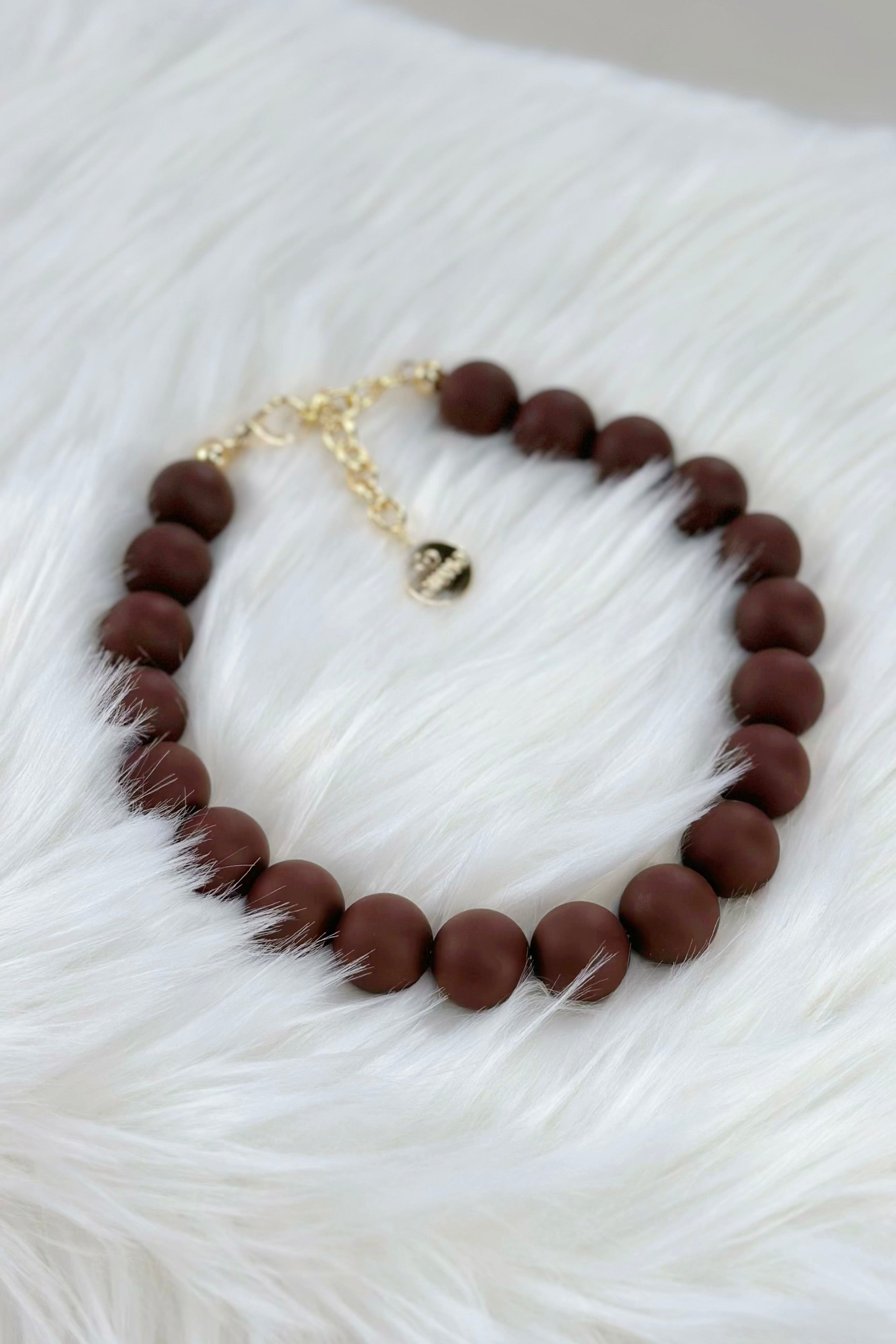 Perlenkette, matt, braun