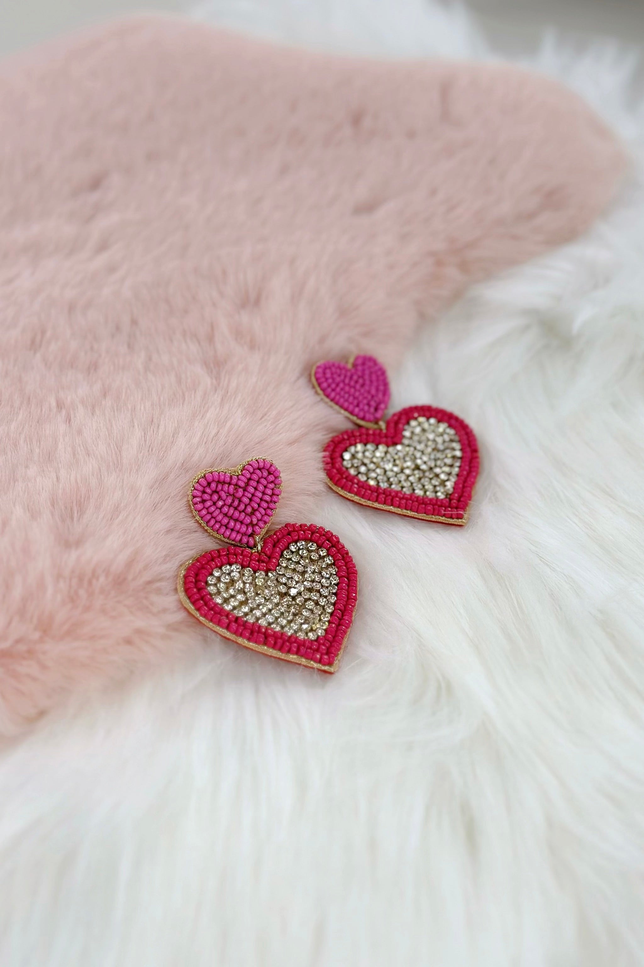 Perlenohrringe HEARTS, pink-silber