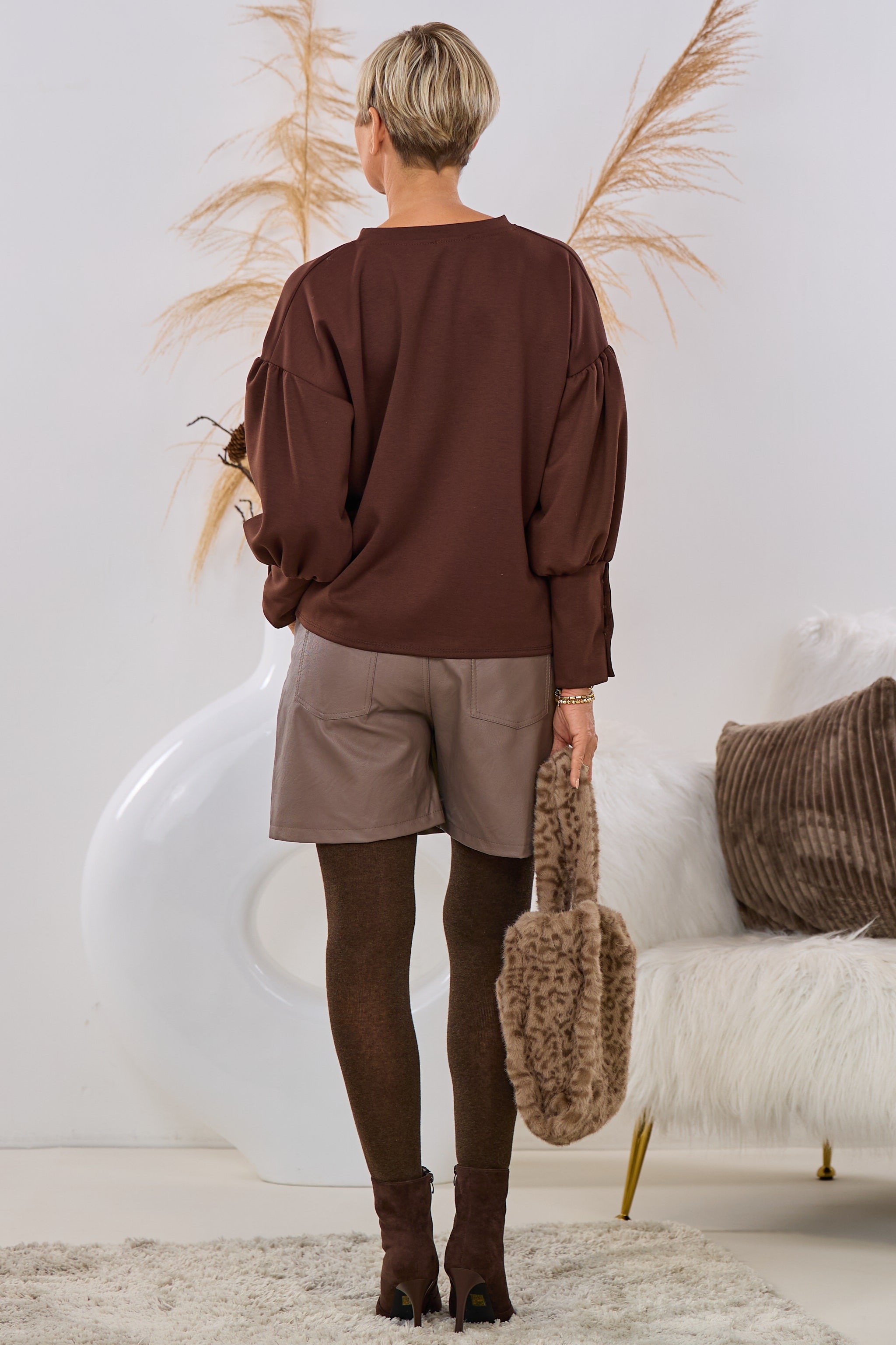 Kurzer Hosenrock in Lederoptik, taupe