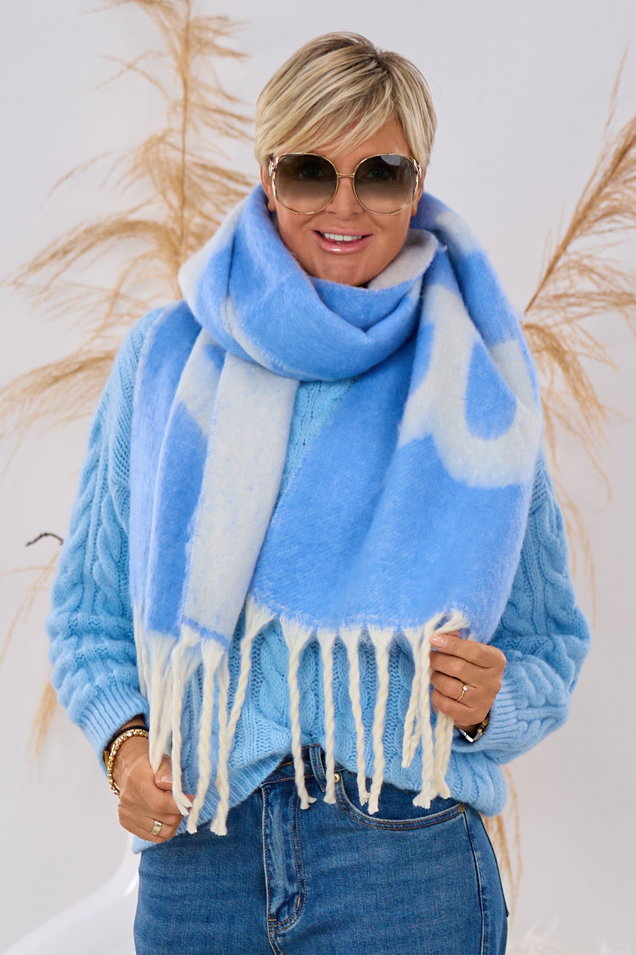 Fransenschal AMOUR, hellblau-ecru