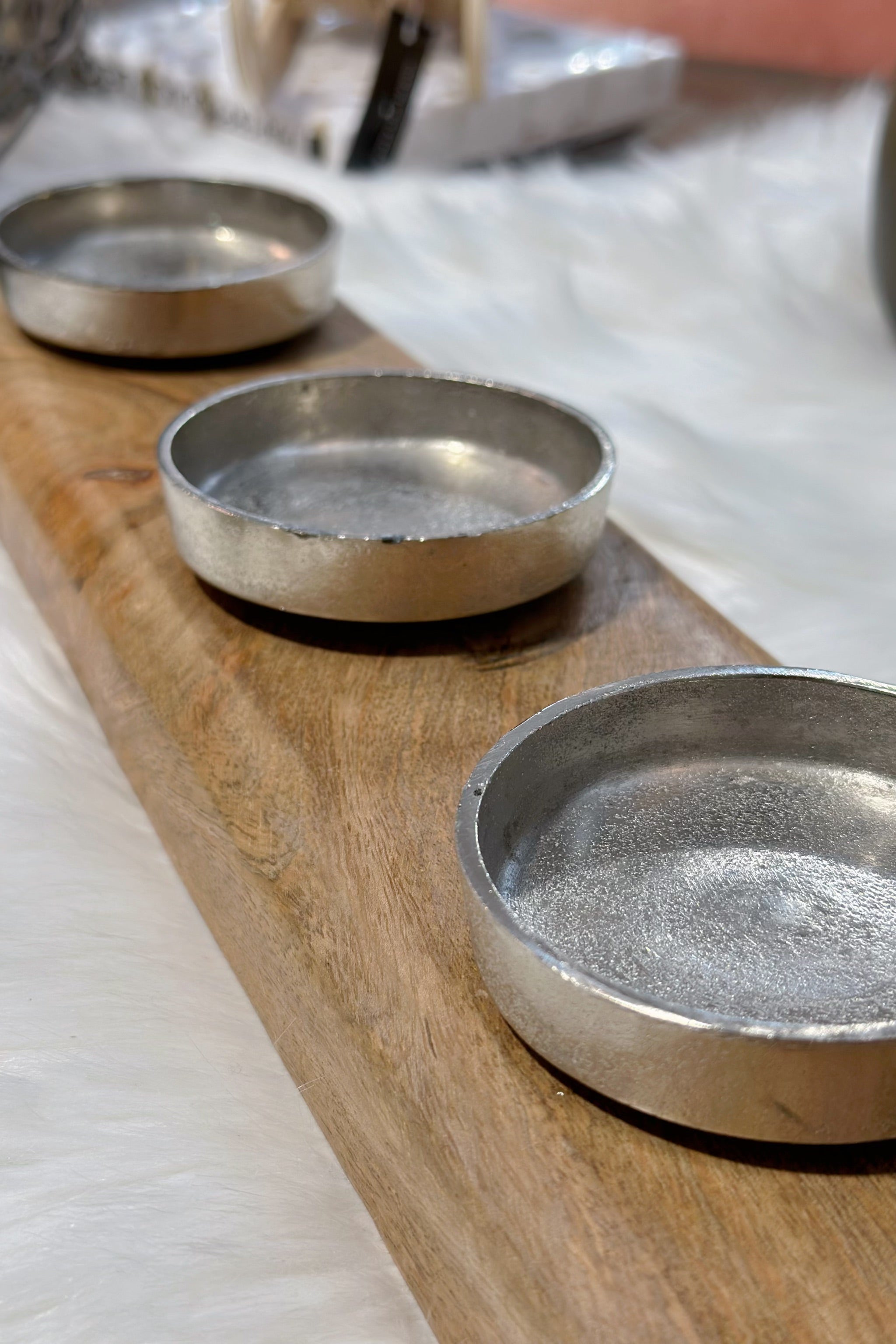 Adventskranz aus Holz, silber