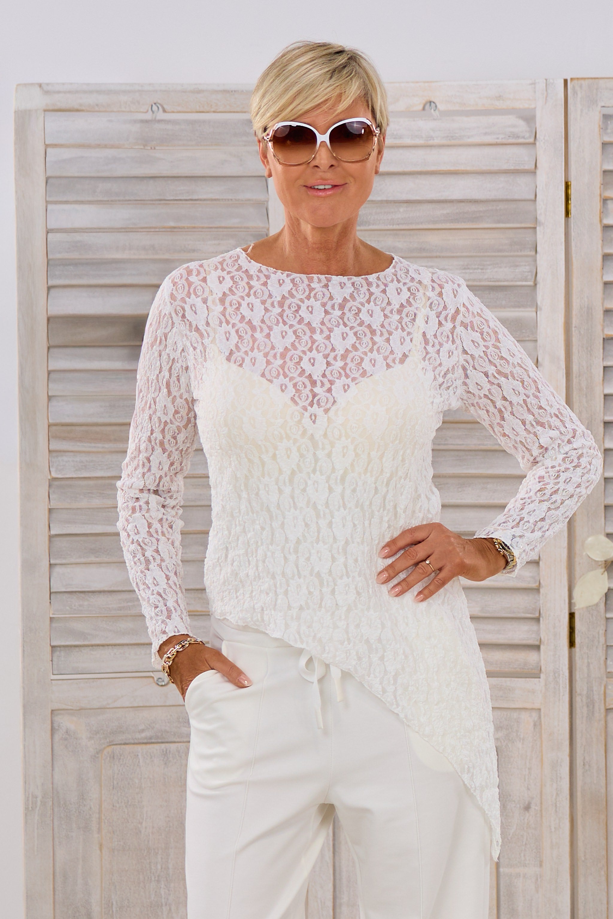 Asymmetrisches Spitzen-Langarmshirt, ecru